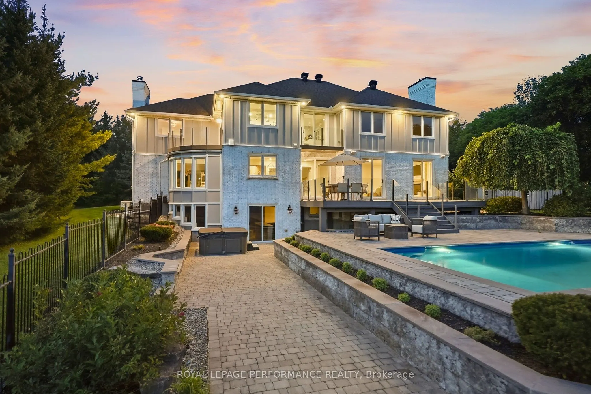 1310 Royal Palm Crescent
