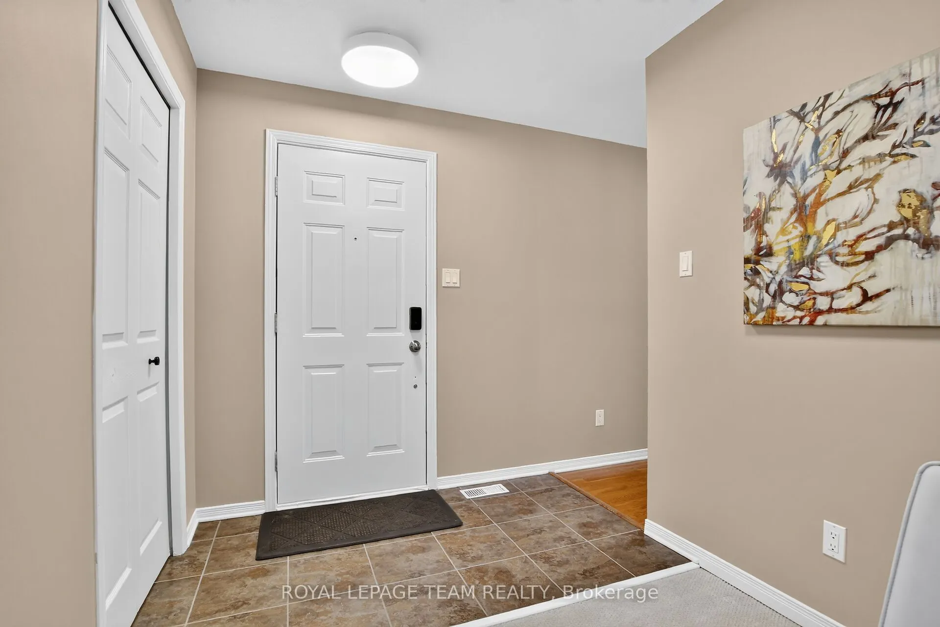 255 Deercroft Avenue #1