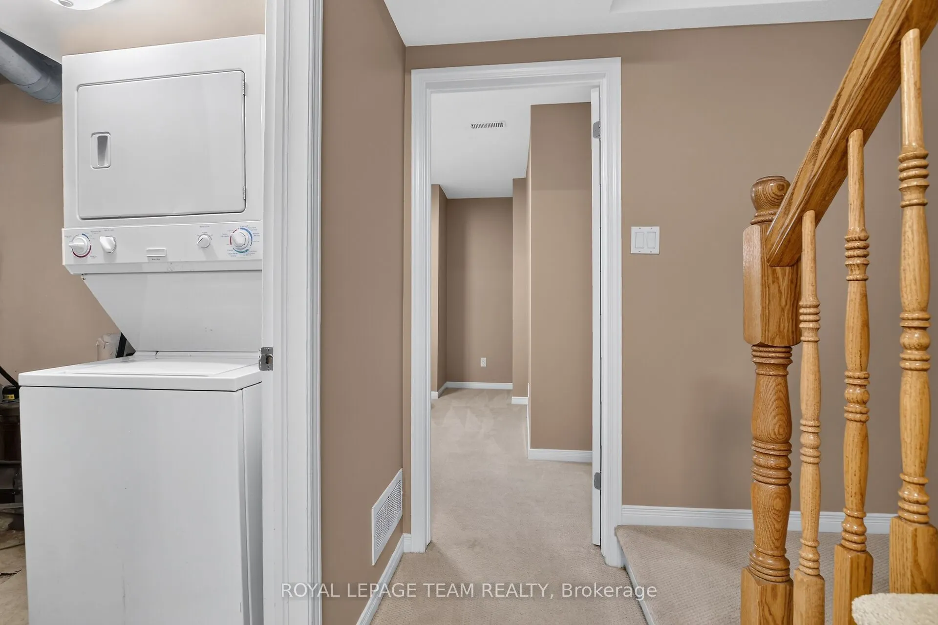 255 Deercroft Avenue #1
