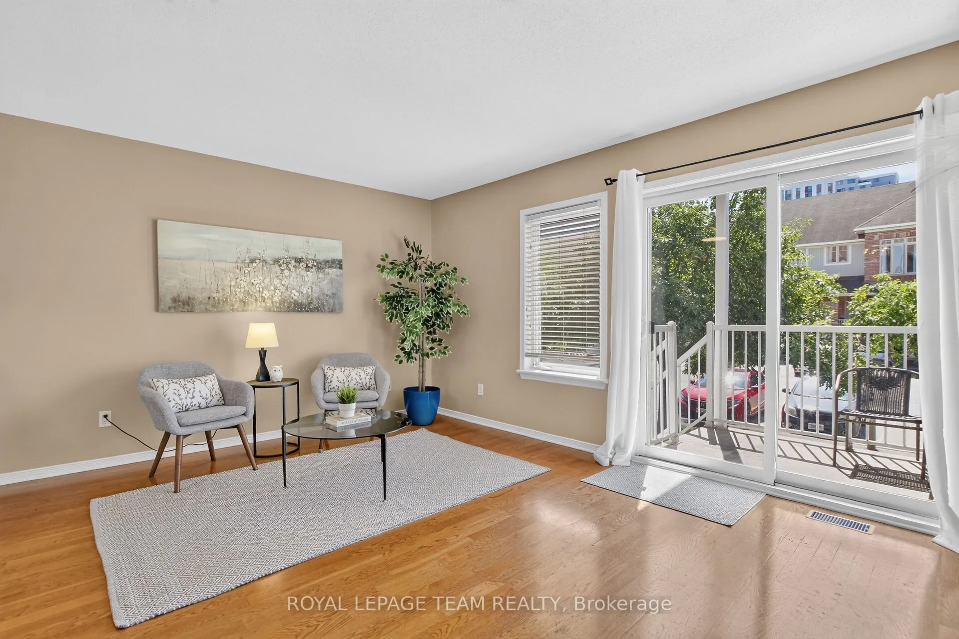 255 Deercroft Avenue #1