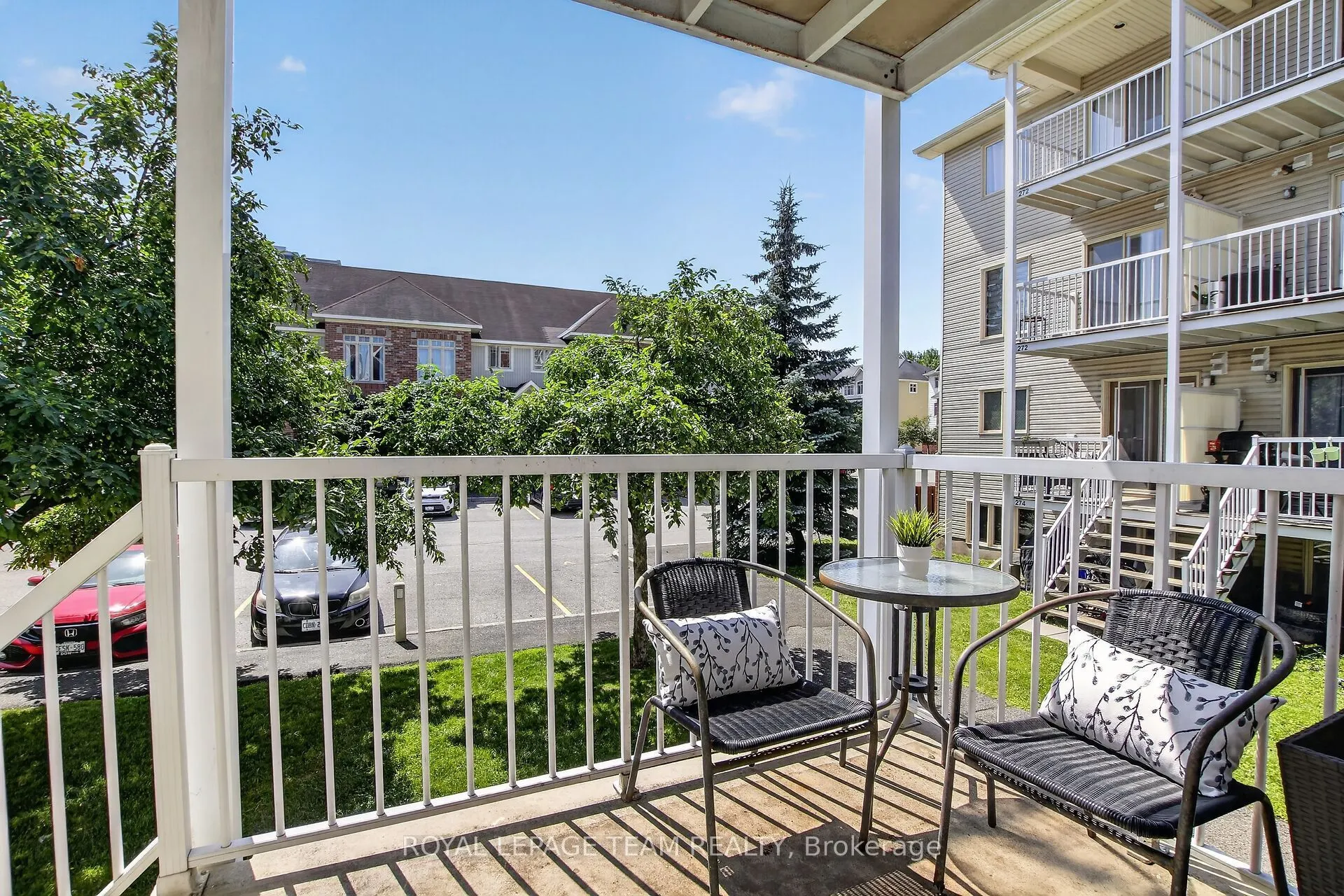 255 Deercroft Avenue #1