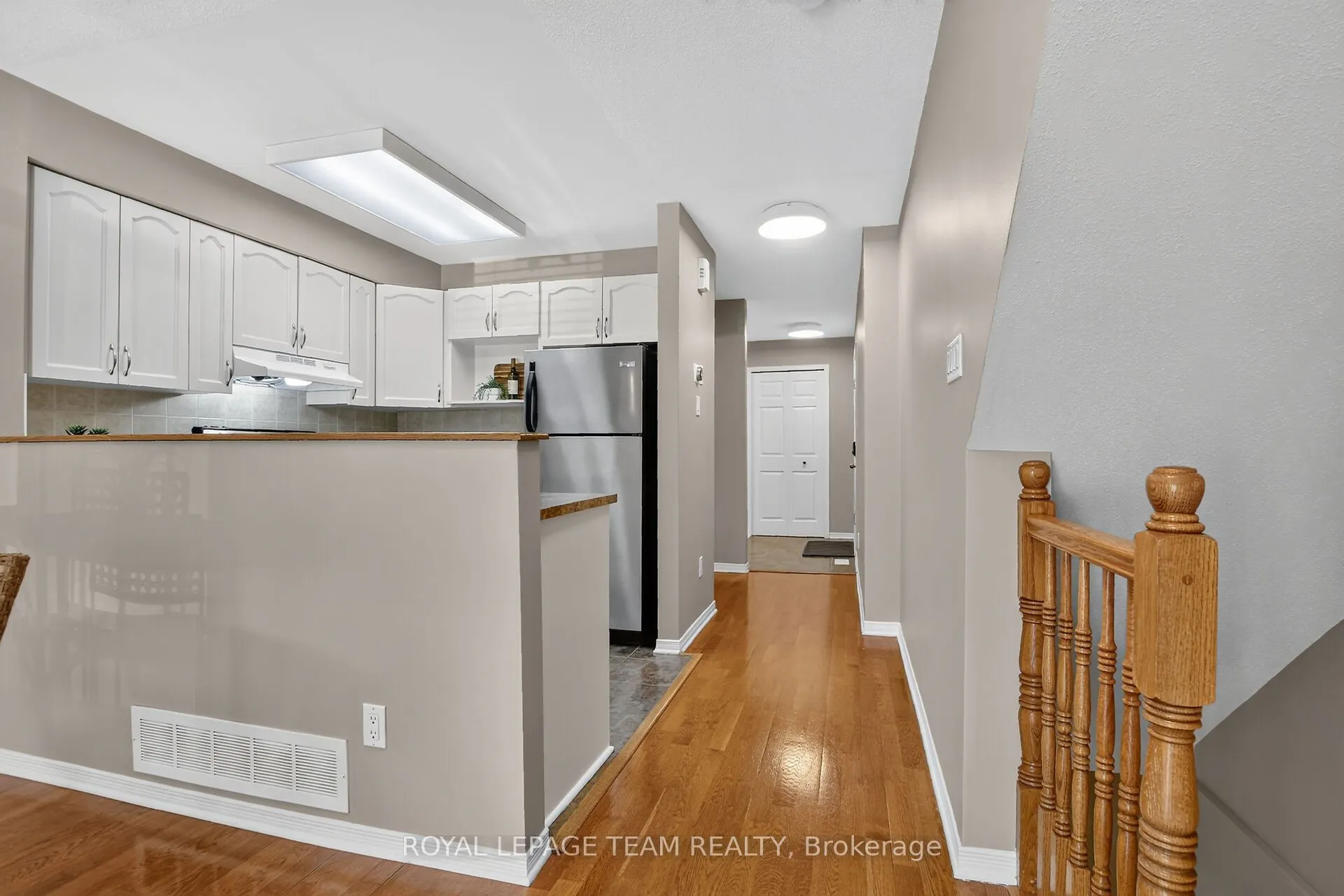 255 Deercroft Avenue #1