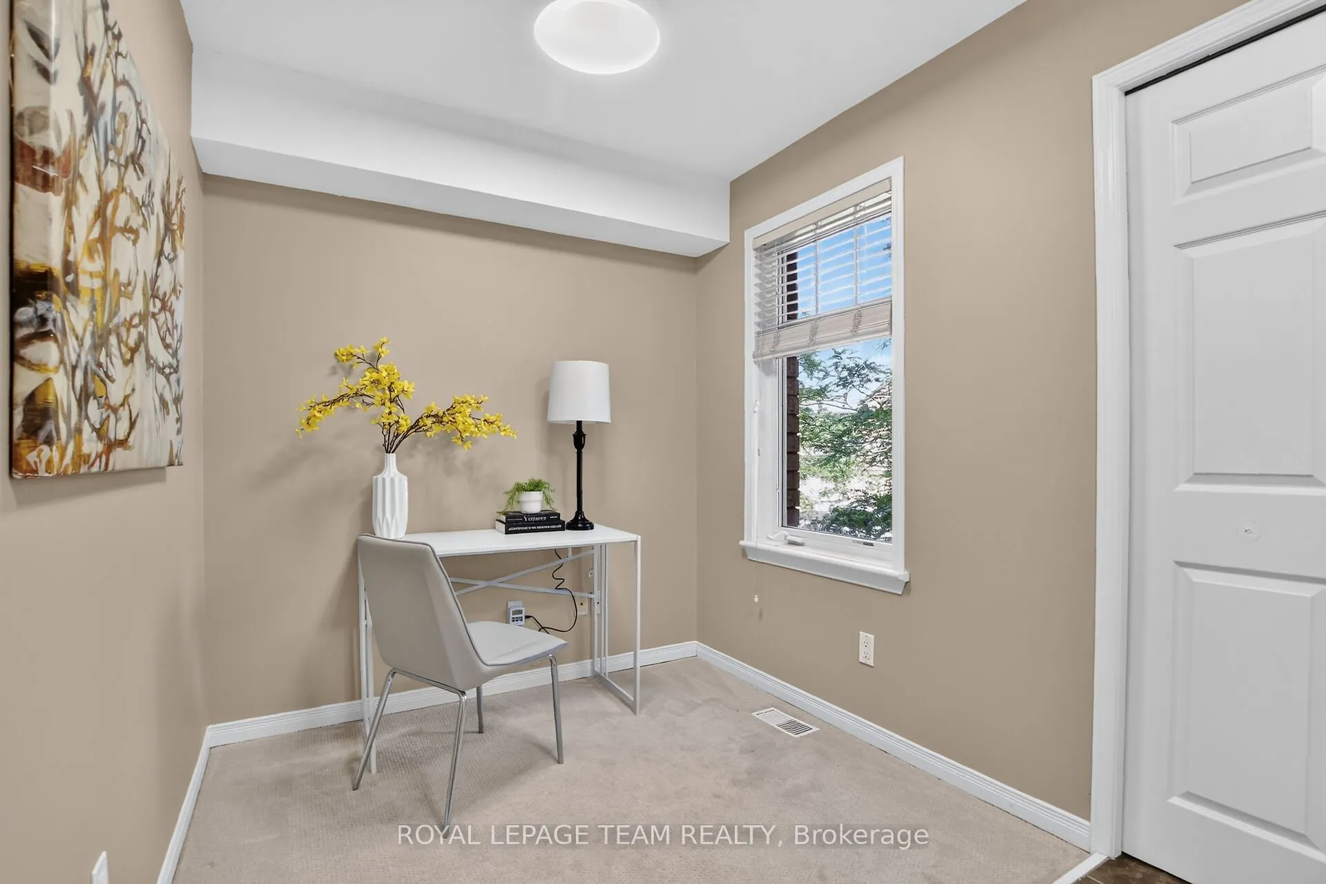 255 Deercroft Avenue #1