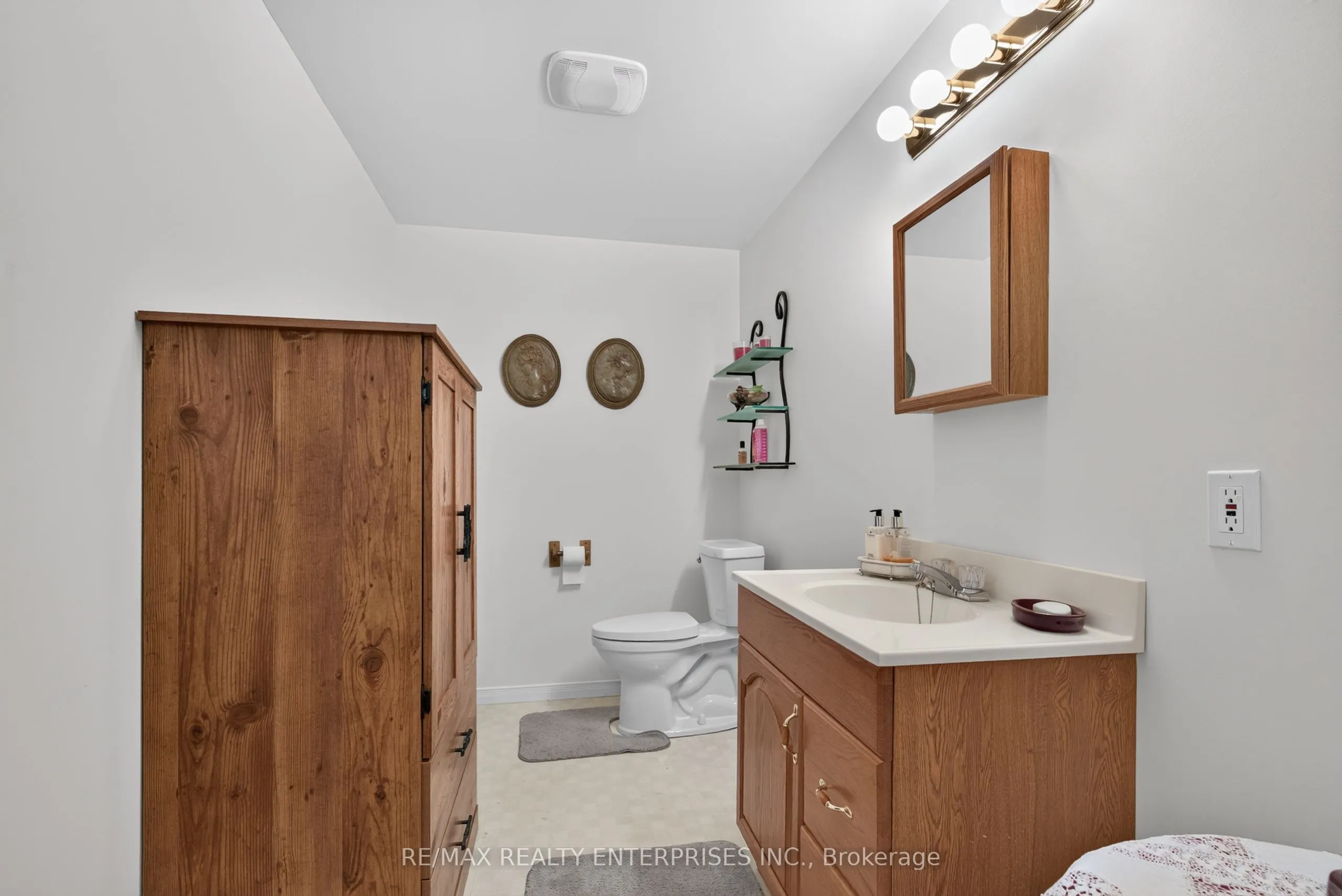 258 Silverbirch Boulevard #23