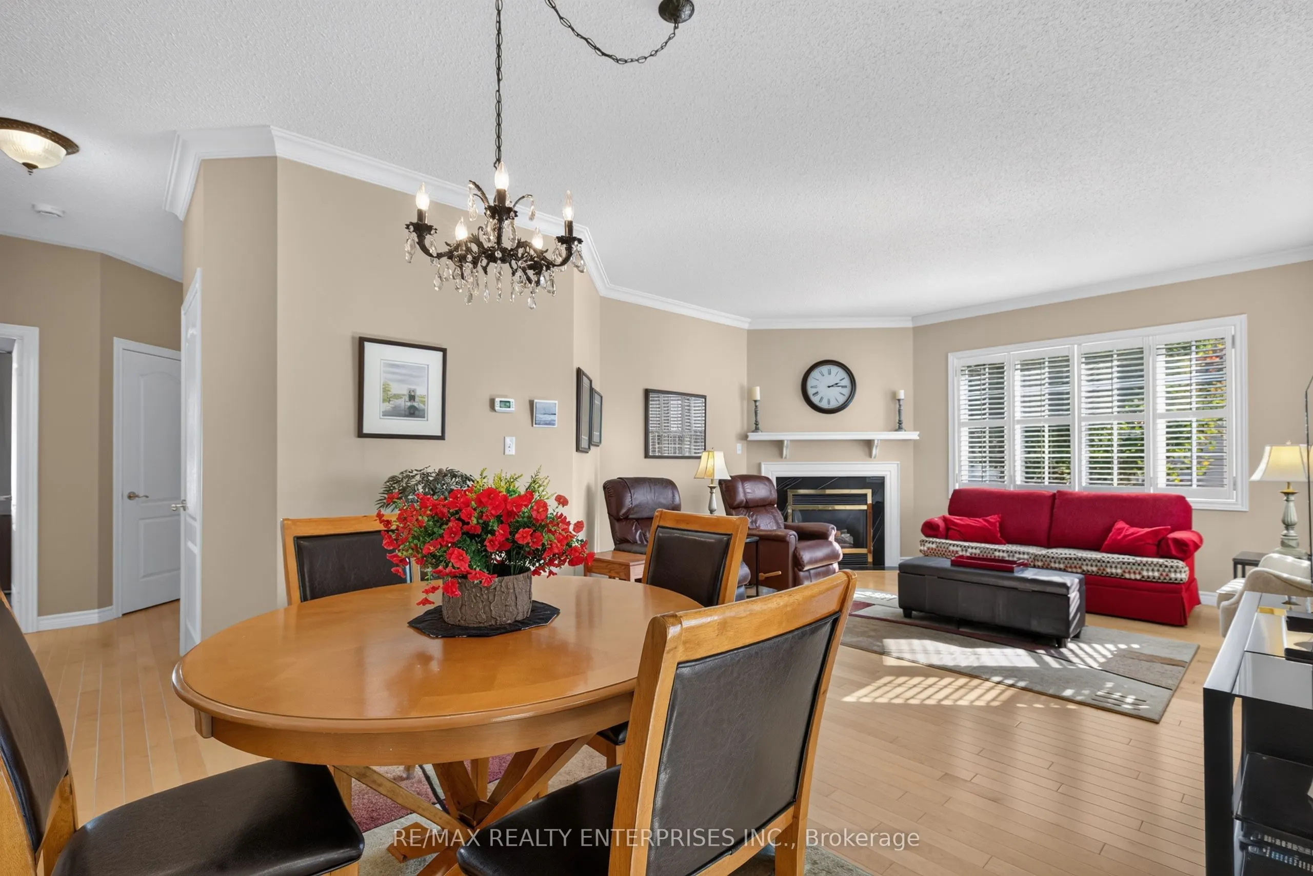 258 Silverbirch Boulevard #23