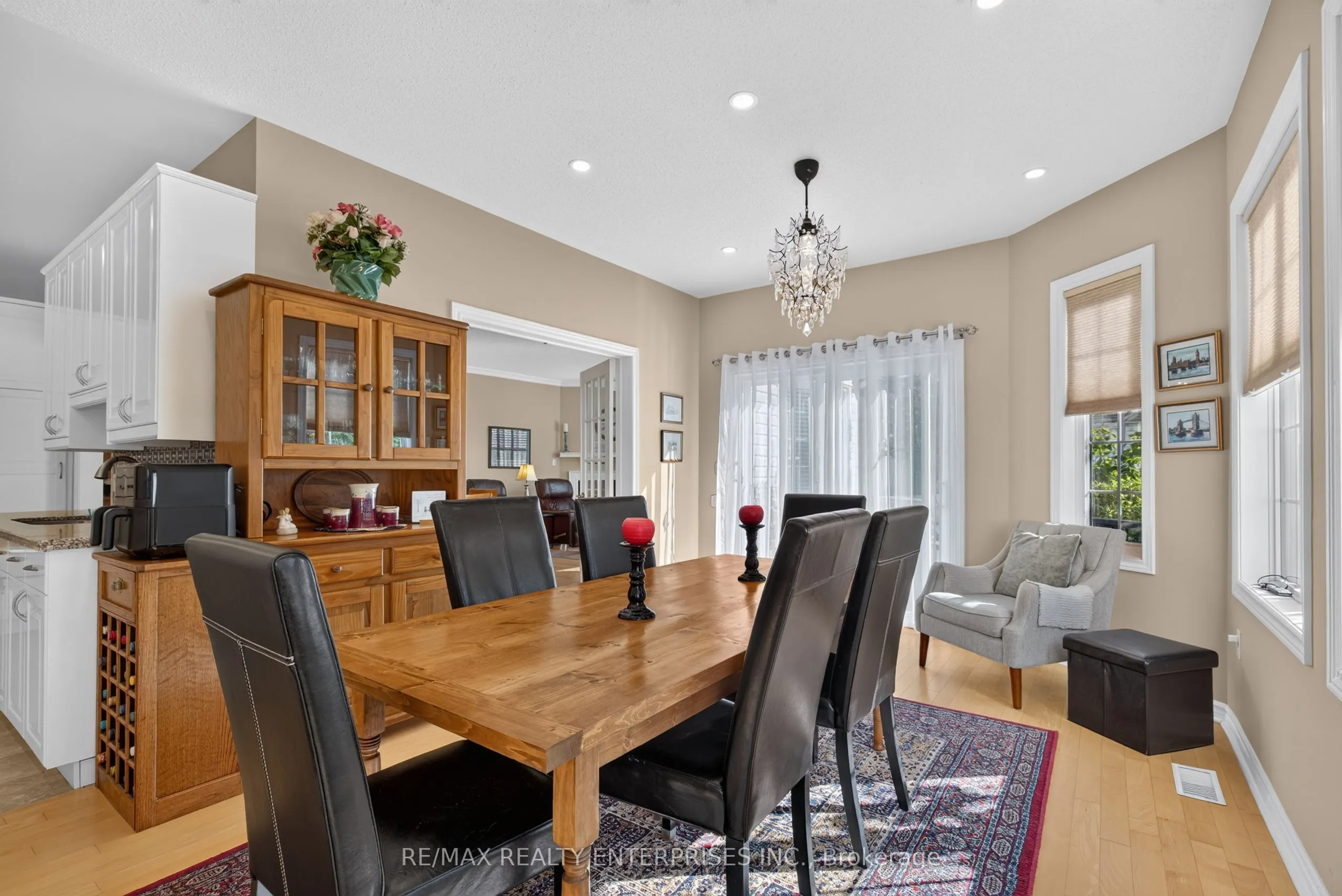 258 Silverbirch Boulevard #23