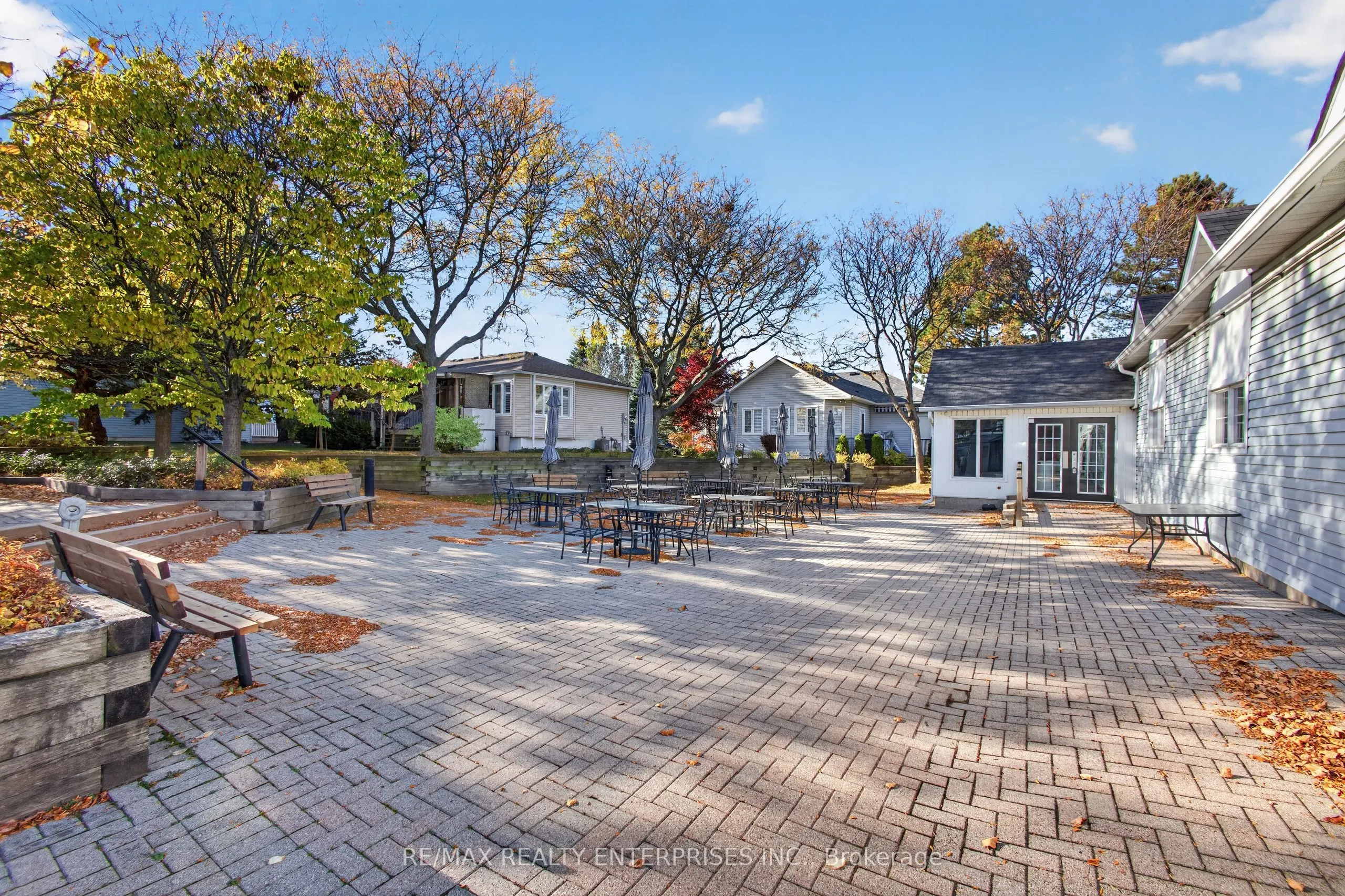 258 Silverbirch Boulevard #23