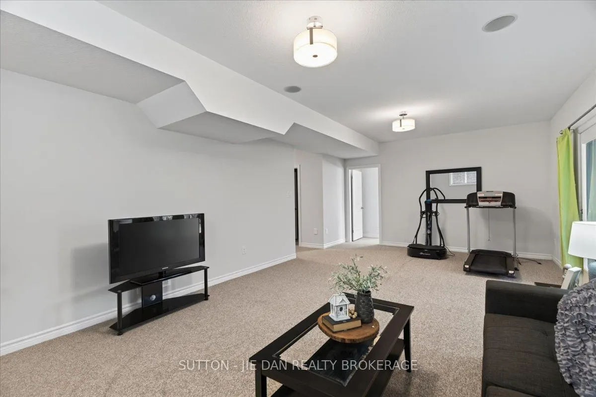 2361 TORREY PINES Way