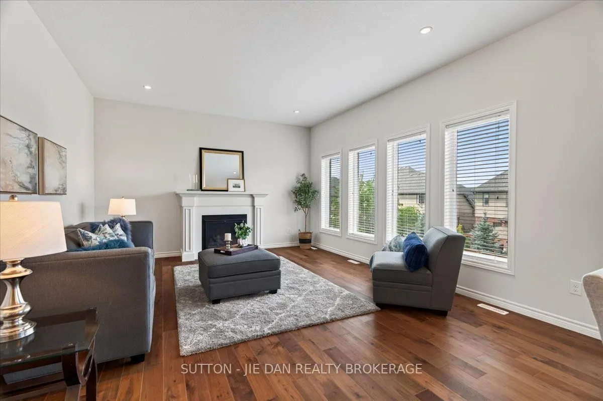 2361 TORREY PINES Way