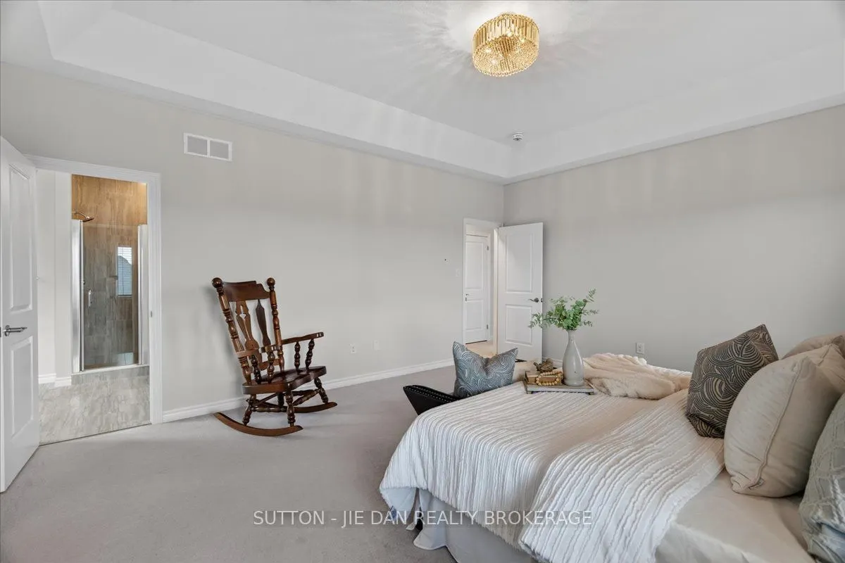 2361 TORREY PINES Way
