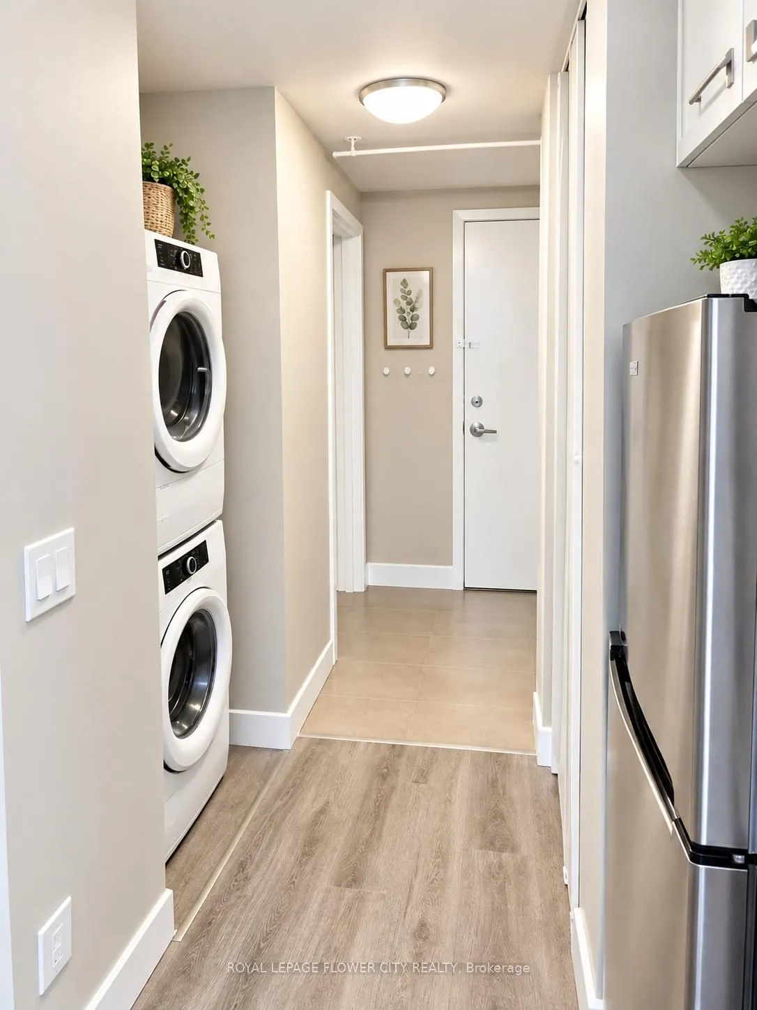 308 Lester Street W #619