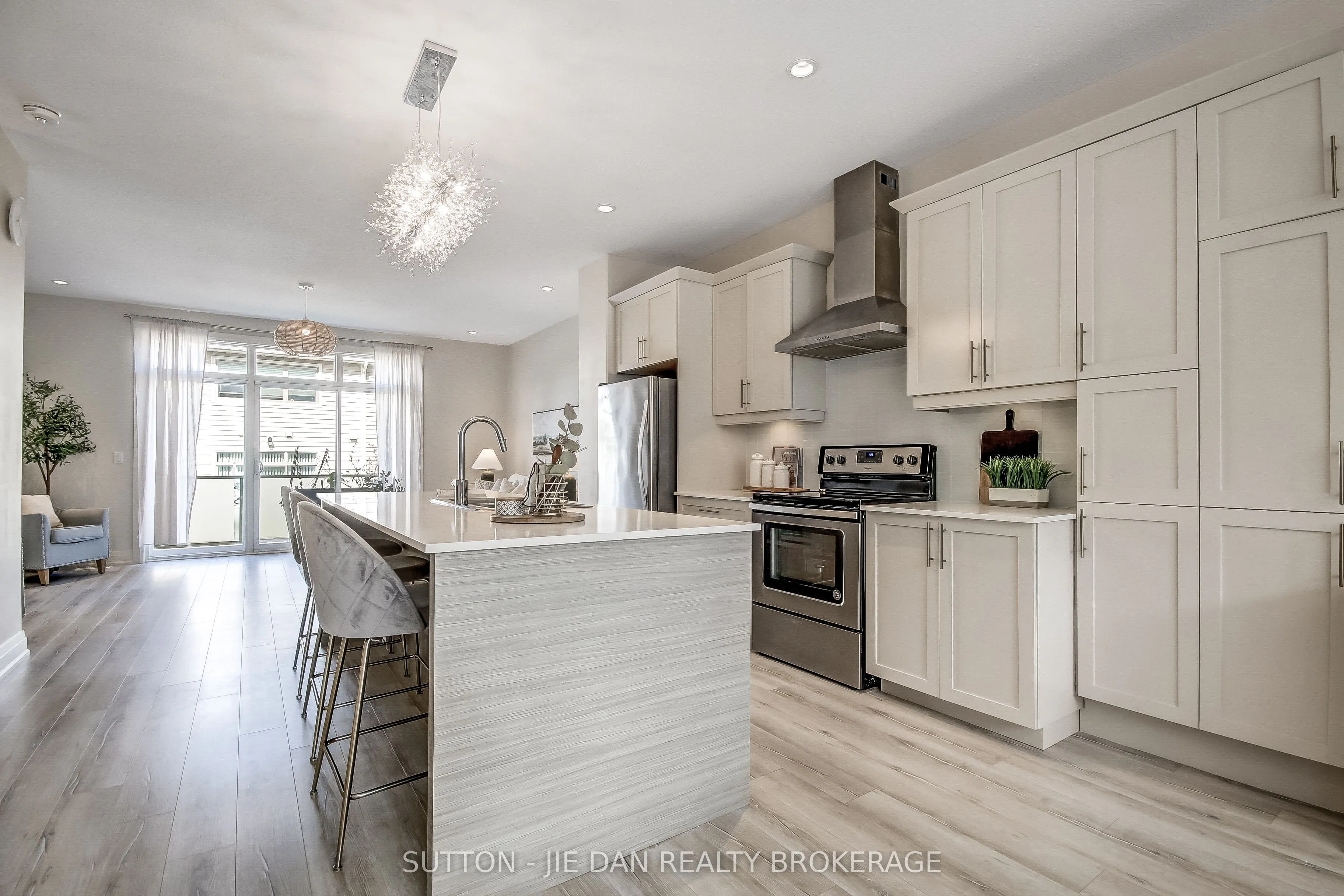 3025 SINGLETON Avenue #78
