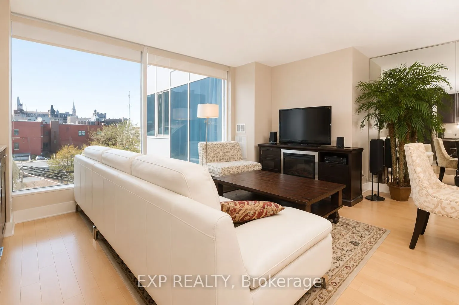 160 George Street #401