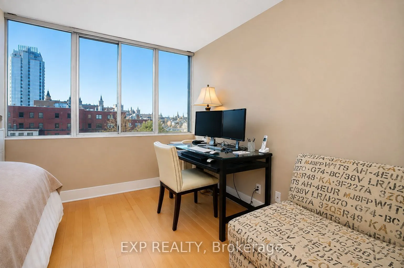 160 George Street #401