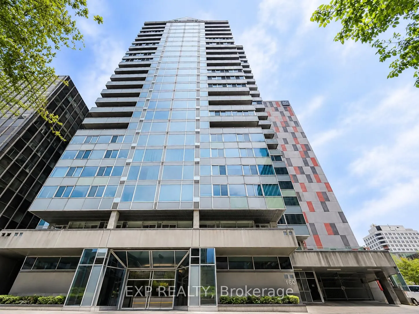 160 George Street #401