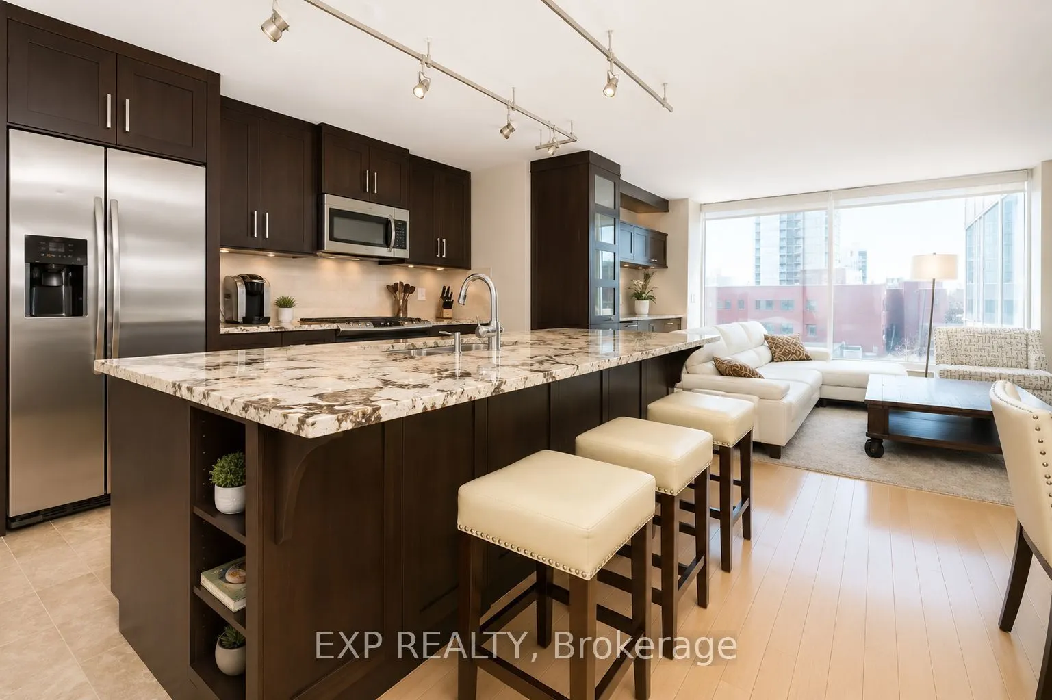 160 George Street #401