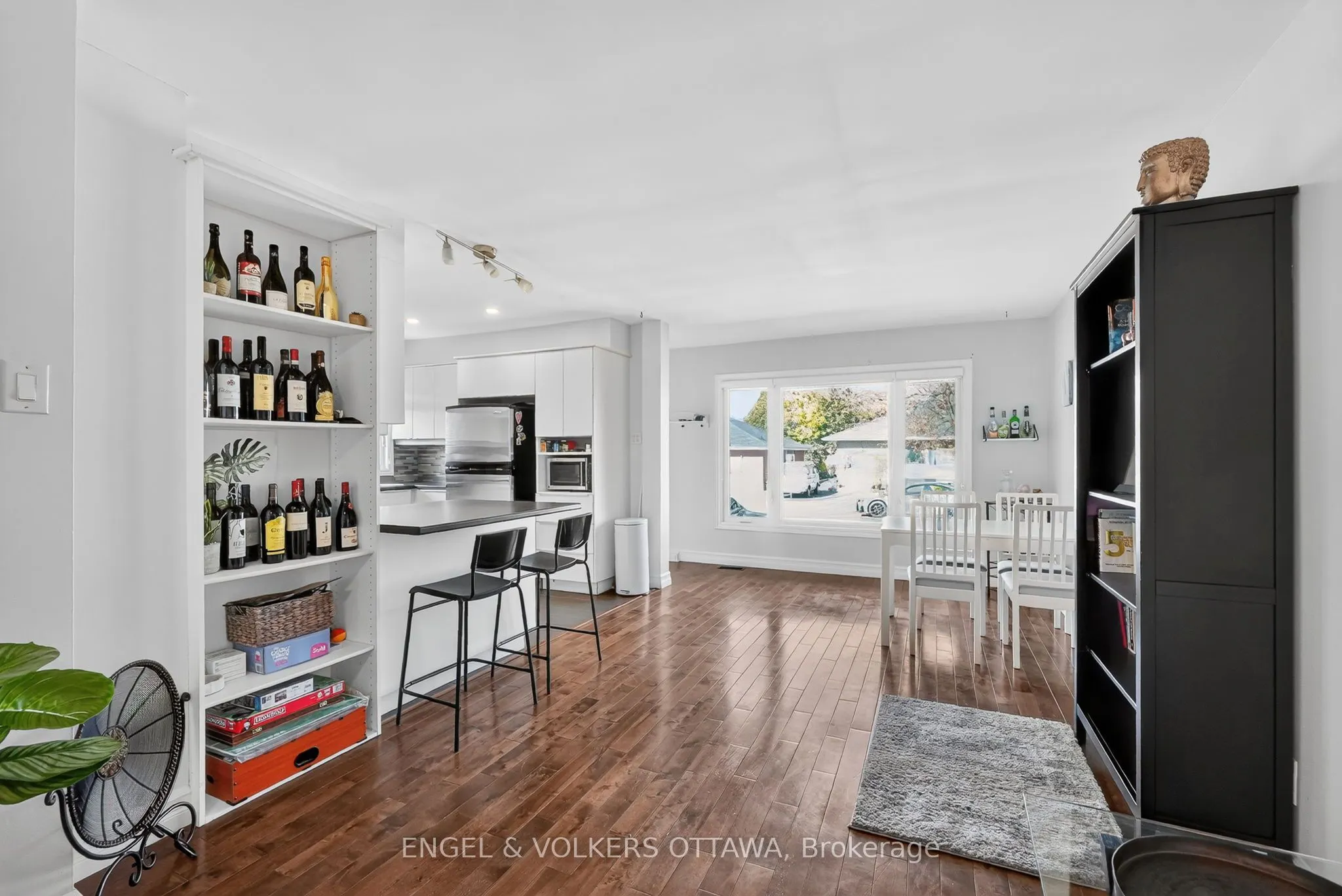 392 Fullerton Avenue