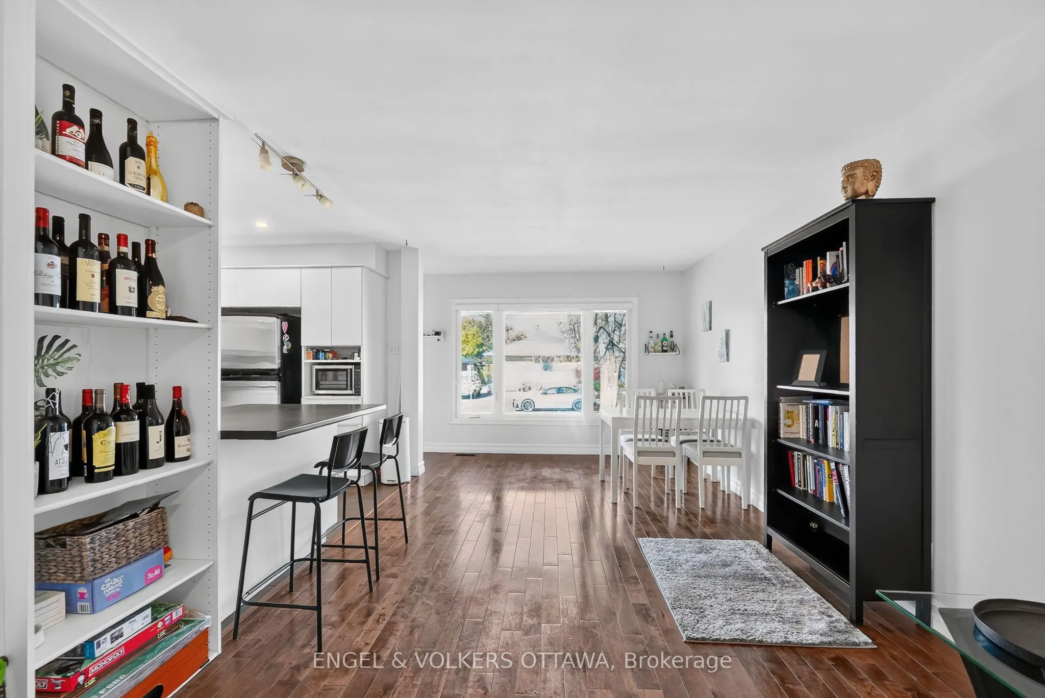 392 Fullerton Avenue