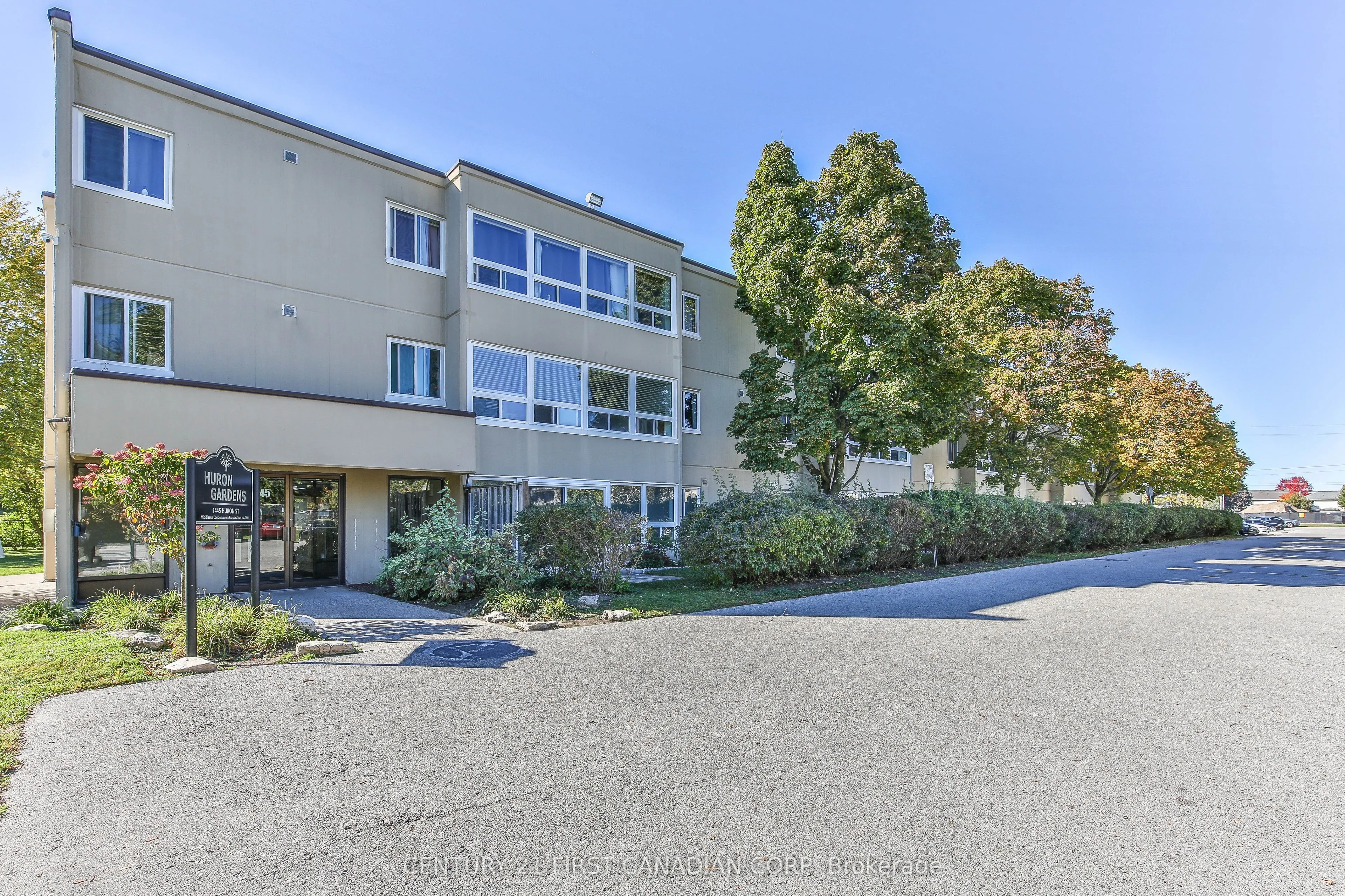 1445 Huron Street #207