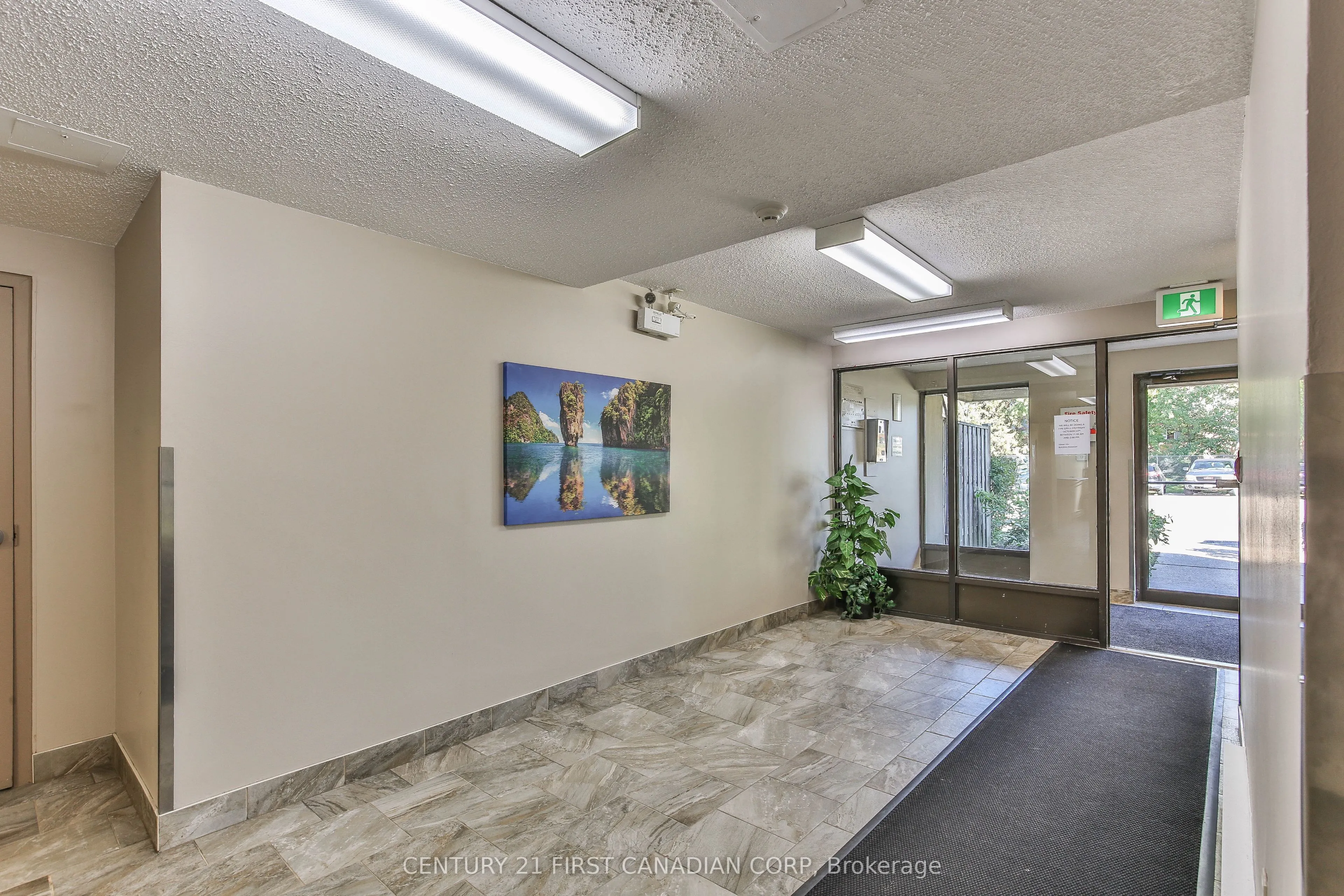 1445 Huron Street #207