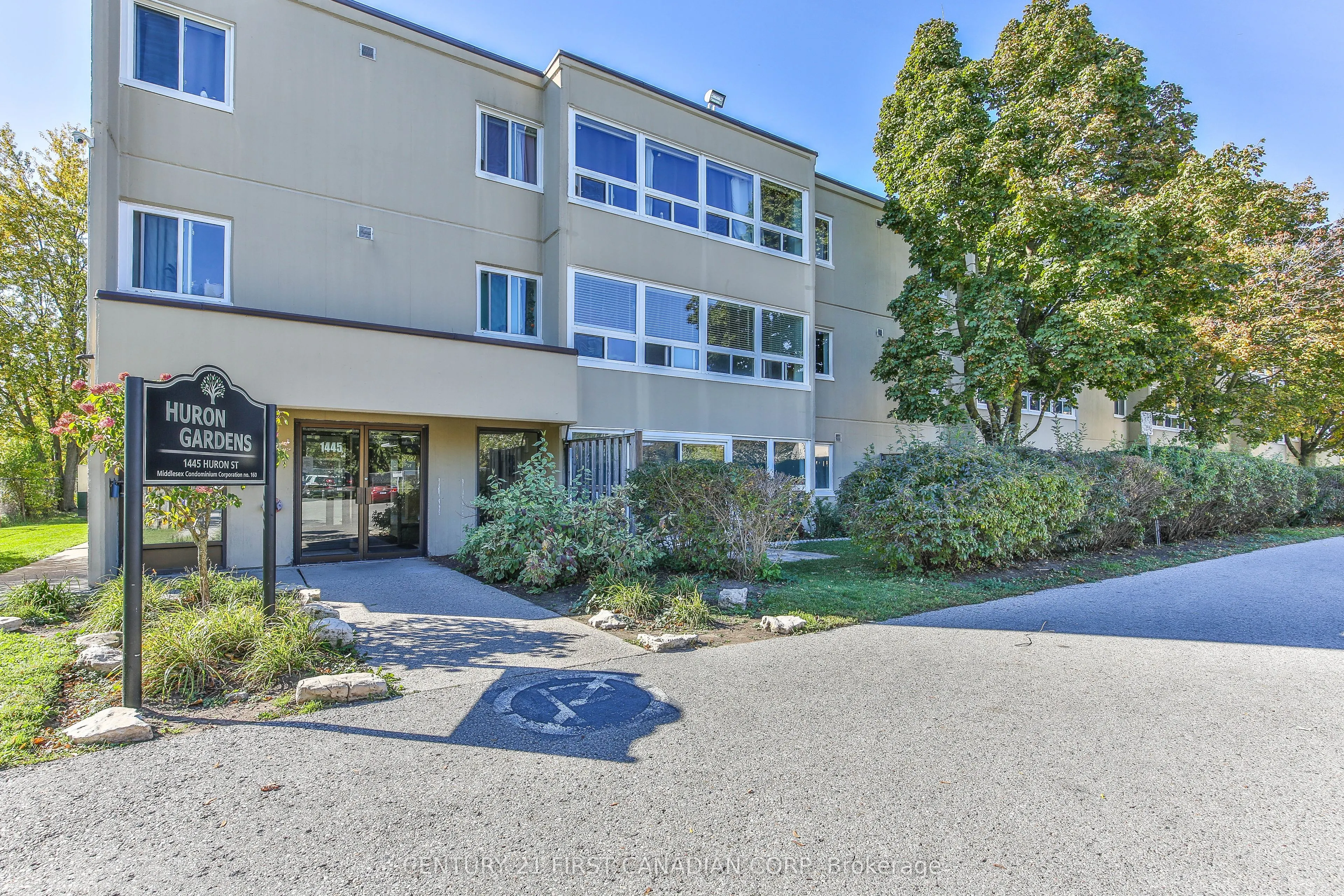 1445 Huron Street #207