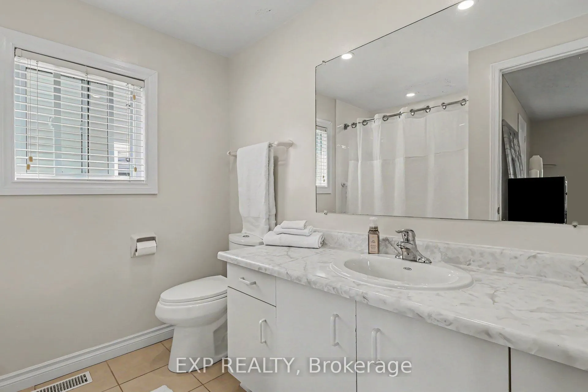 17 Huntersfield Drive