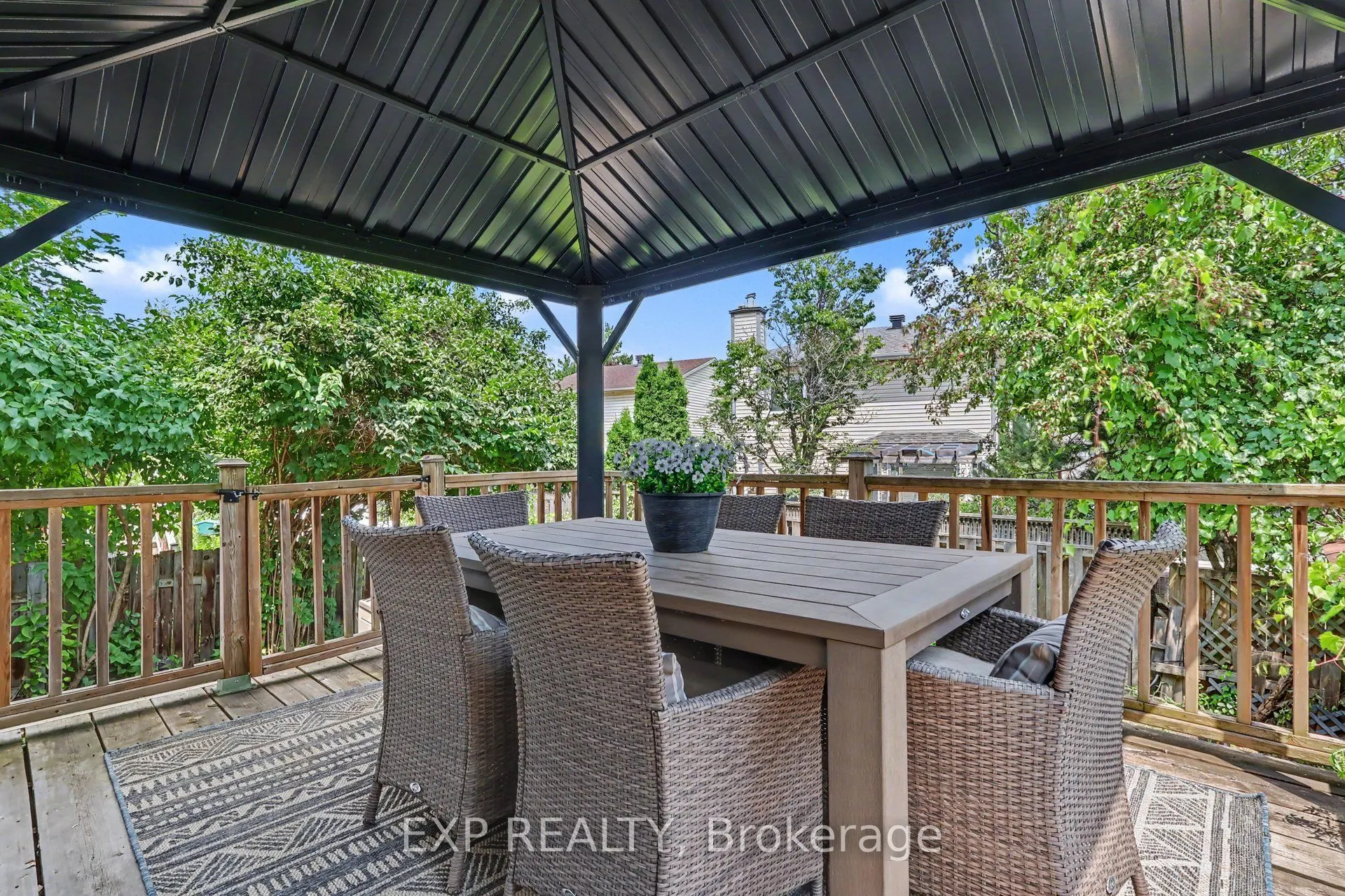 17 Huntersfield Drive