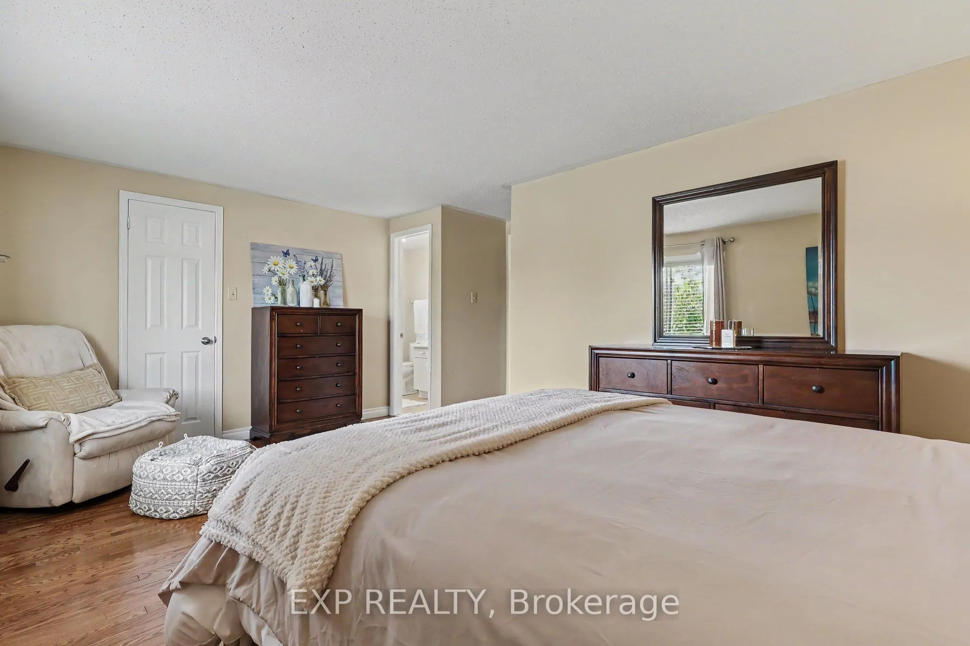 17 Huntersfield Drive