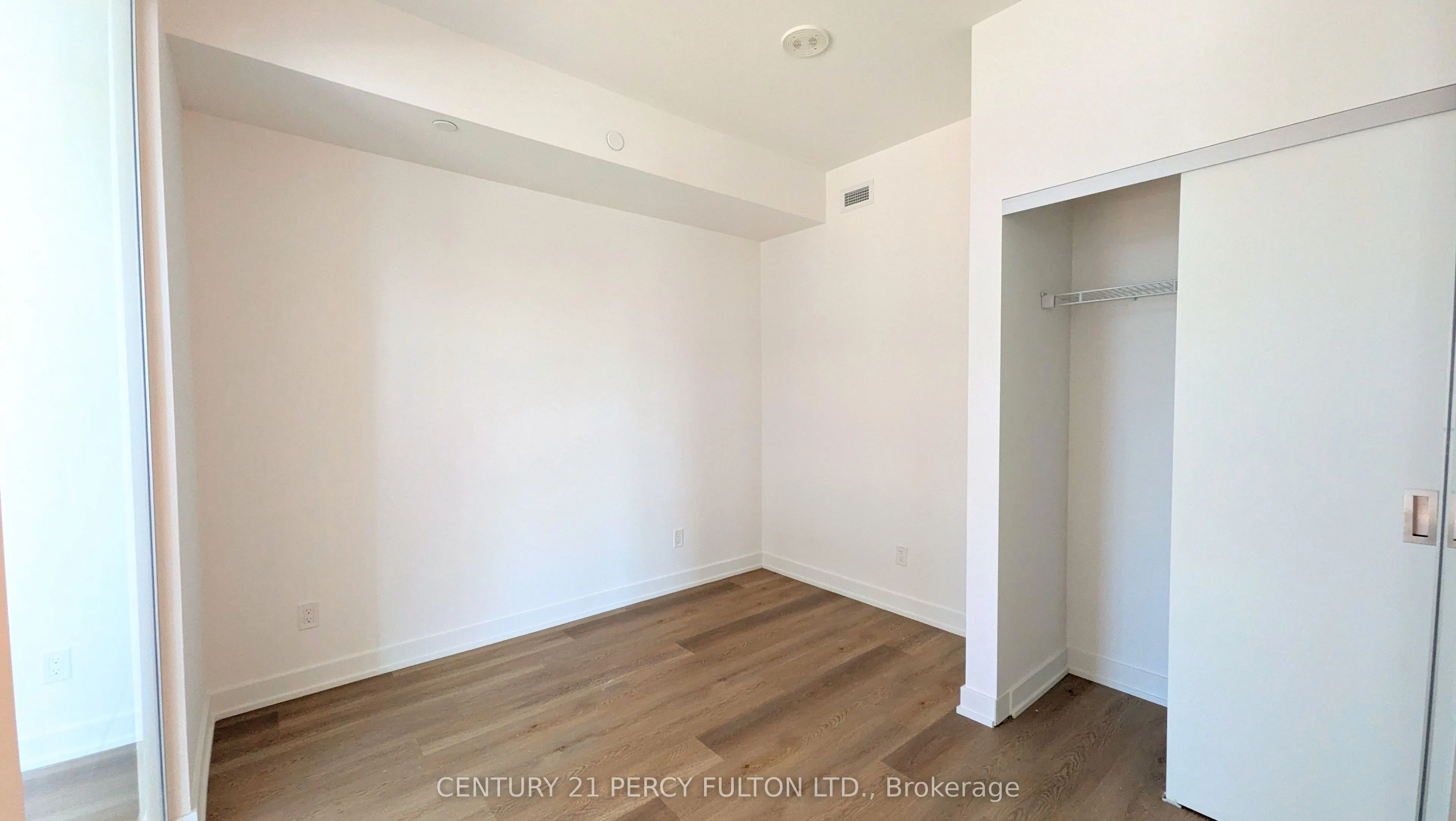 101 John Street N #1017