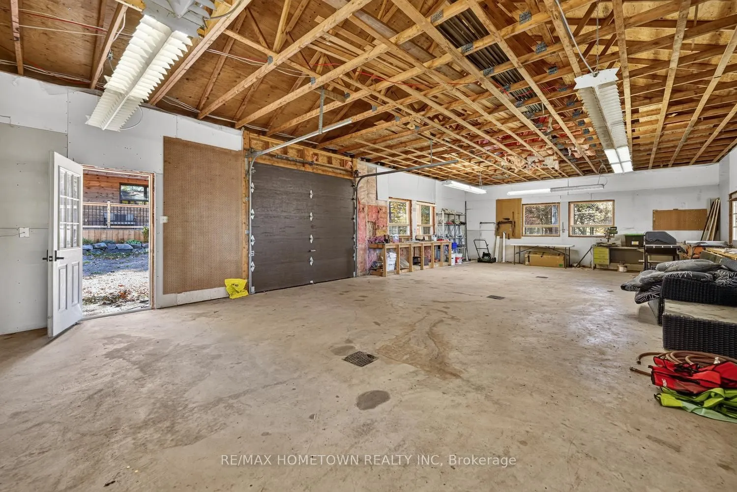 938 Burma Lane