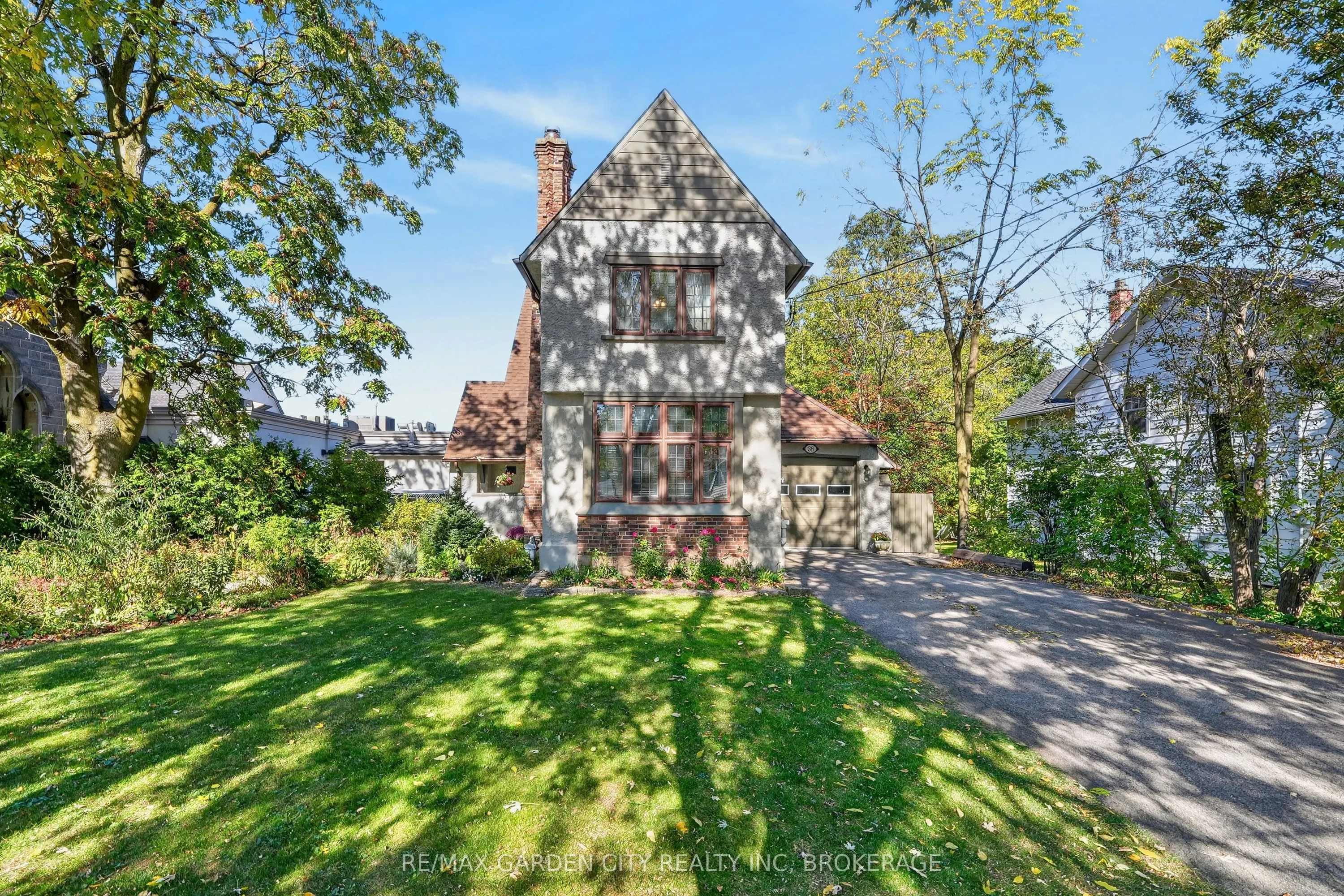 38 CLAIRMONT Street