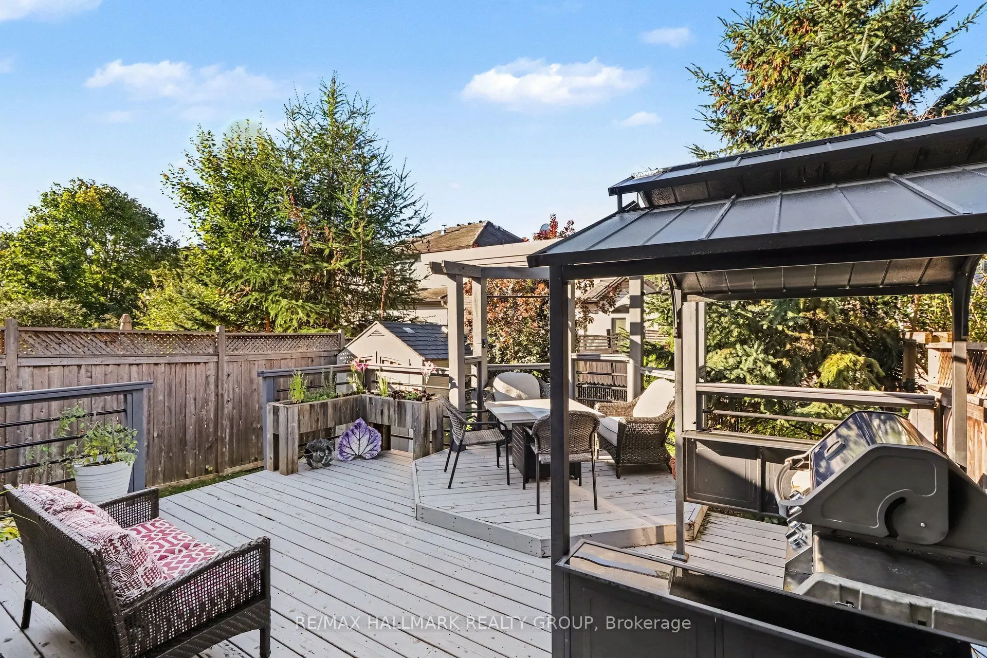 768 WHITE ALDER Avenue