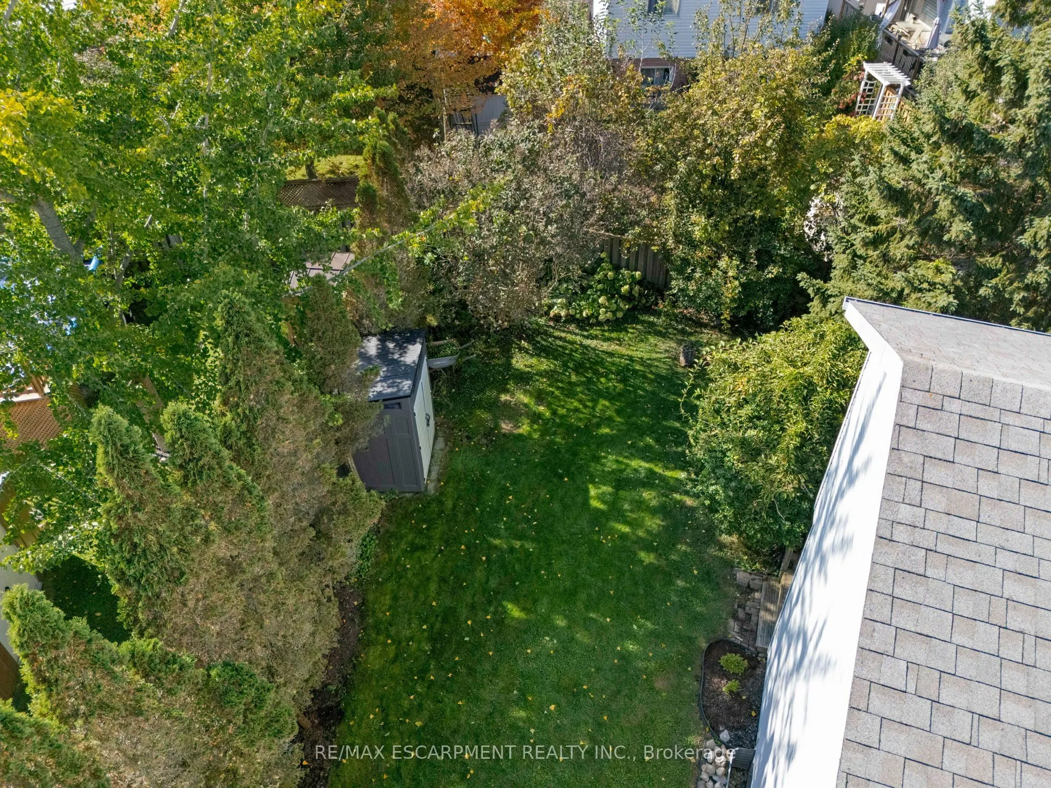 29 Leslie Avenue