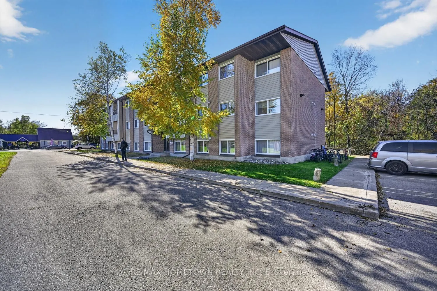 323 Main Street W #105
