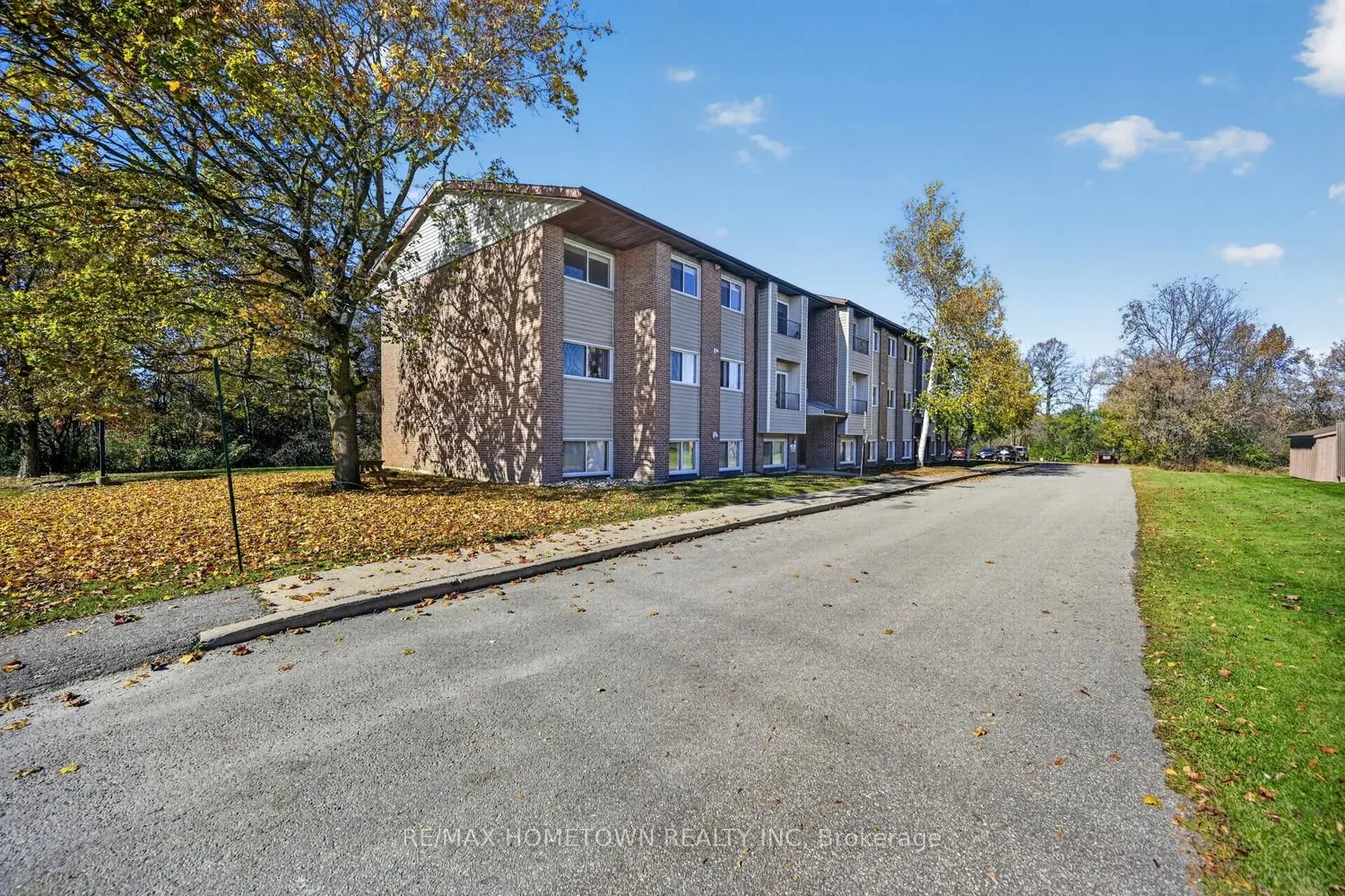 323 Main Street W #105