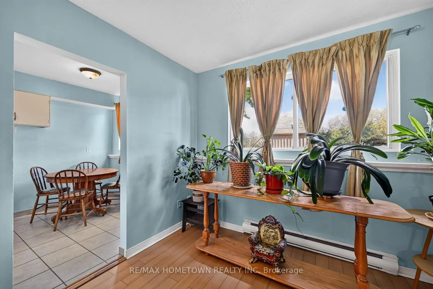 323 Main Street W #105