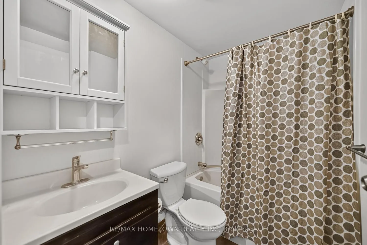 323 Main Street W #105