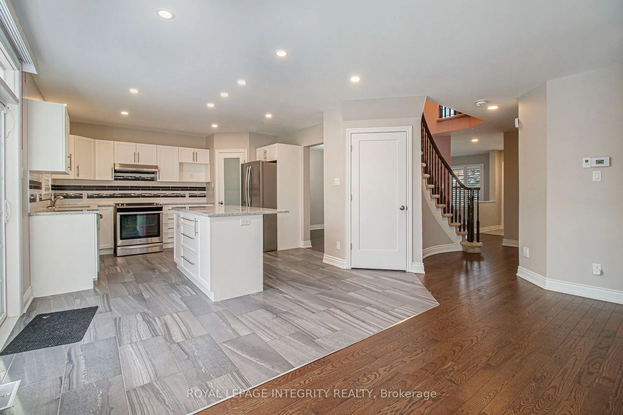 411 Deer View Avenue