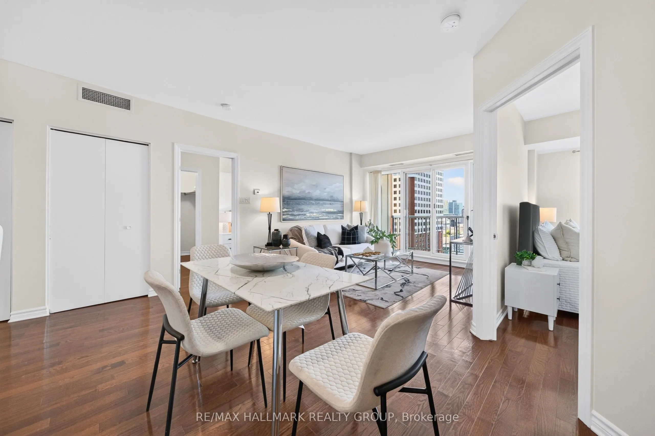 200 Rideau Street #1405