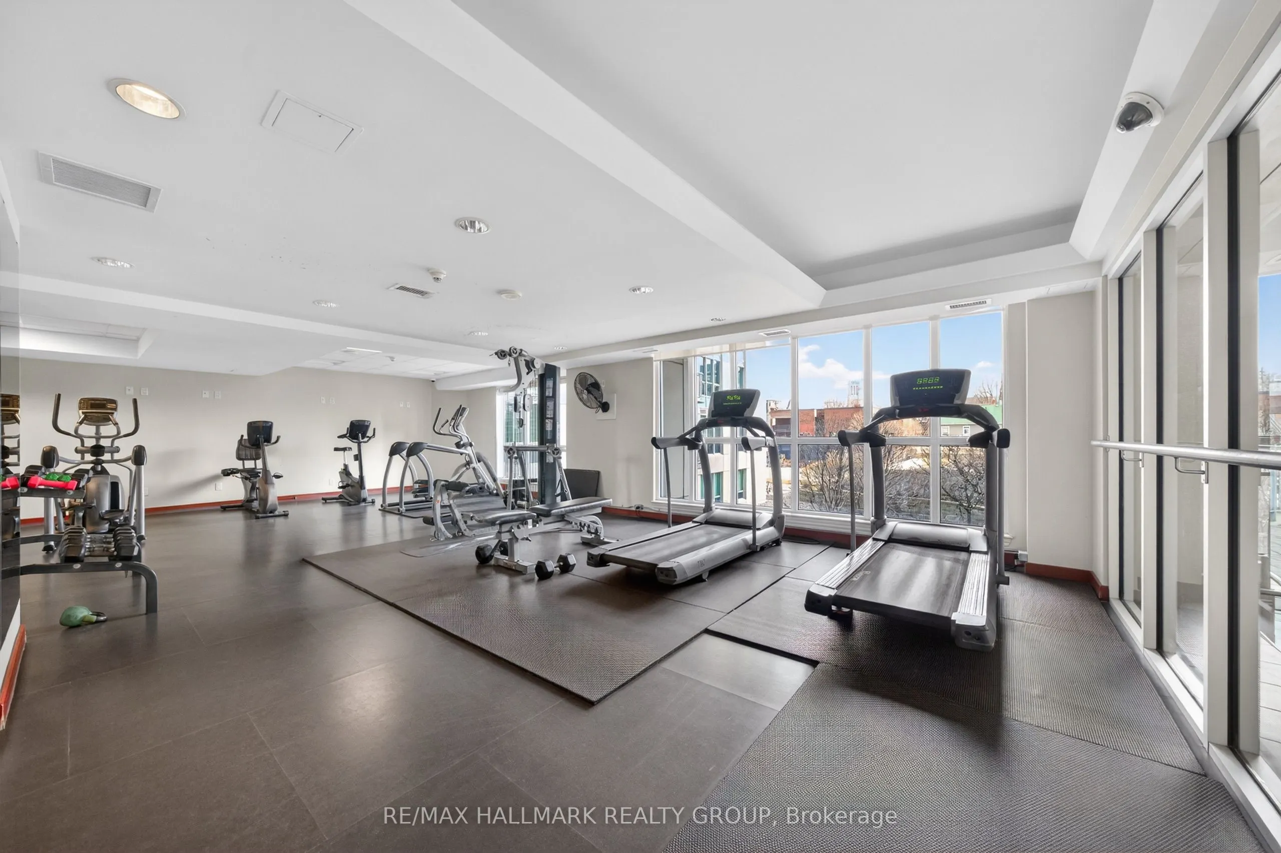 200 Rideau Street #1405
