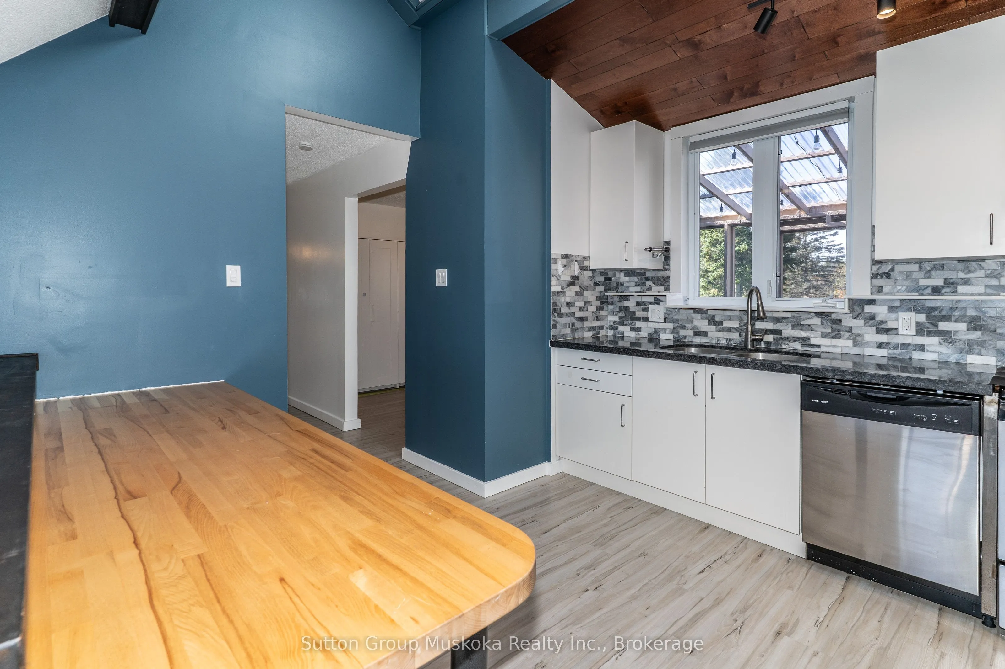 105 Fitzgerald Drive