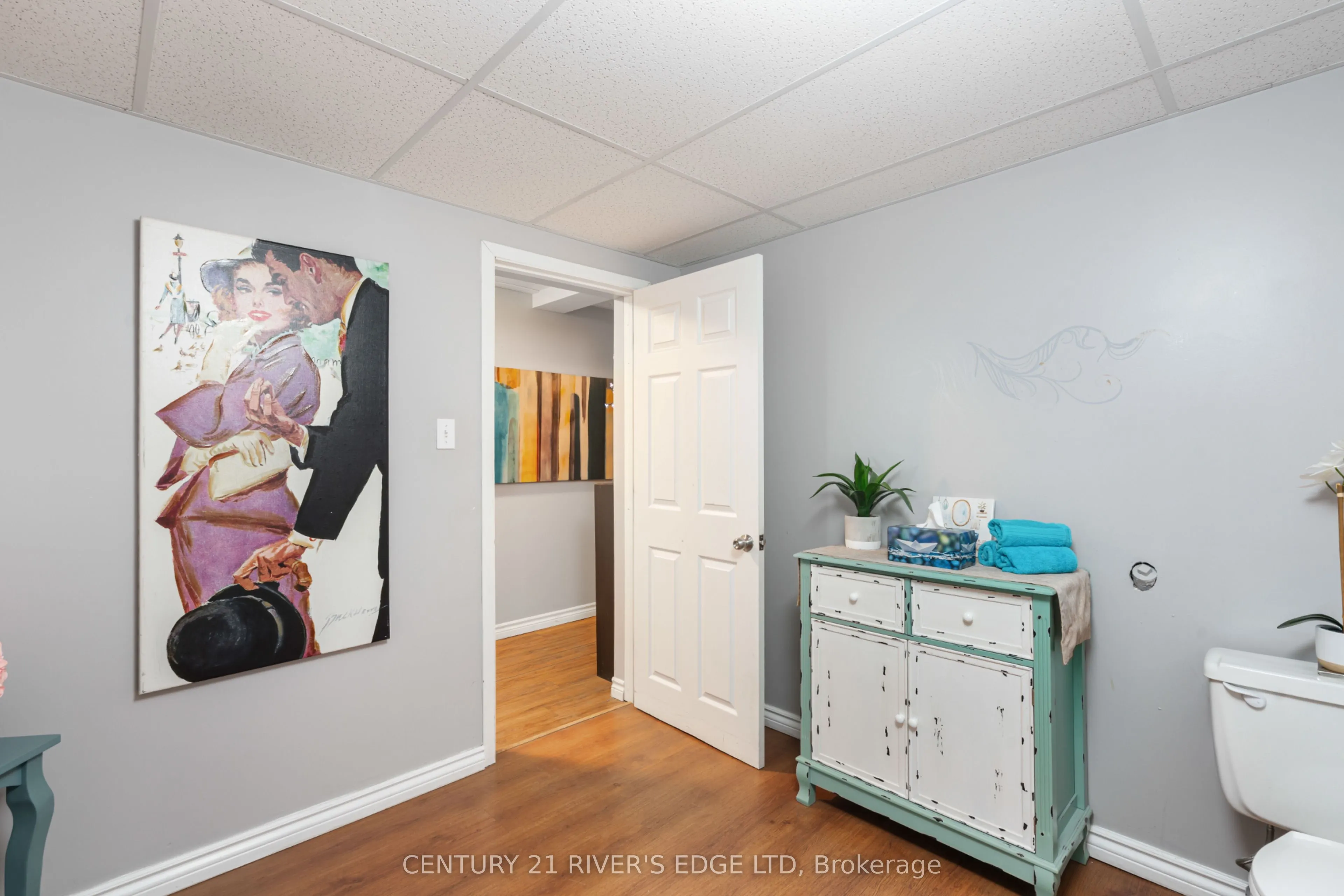 4 SCHOFIELD Avenue