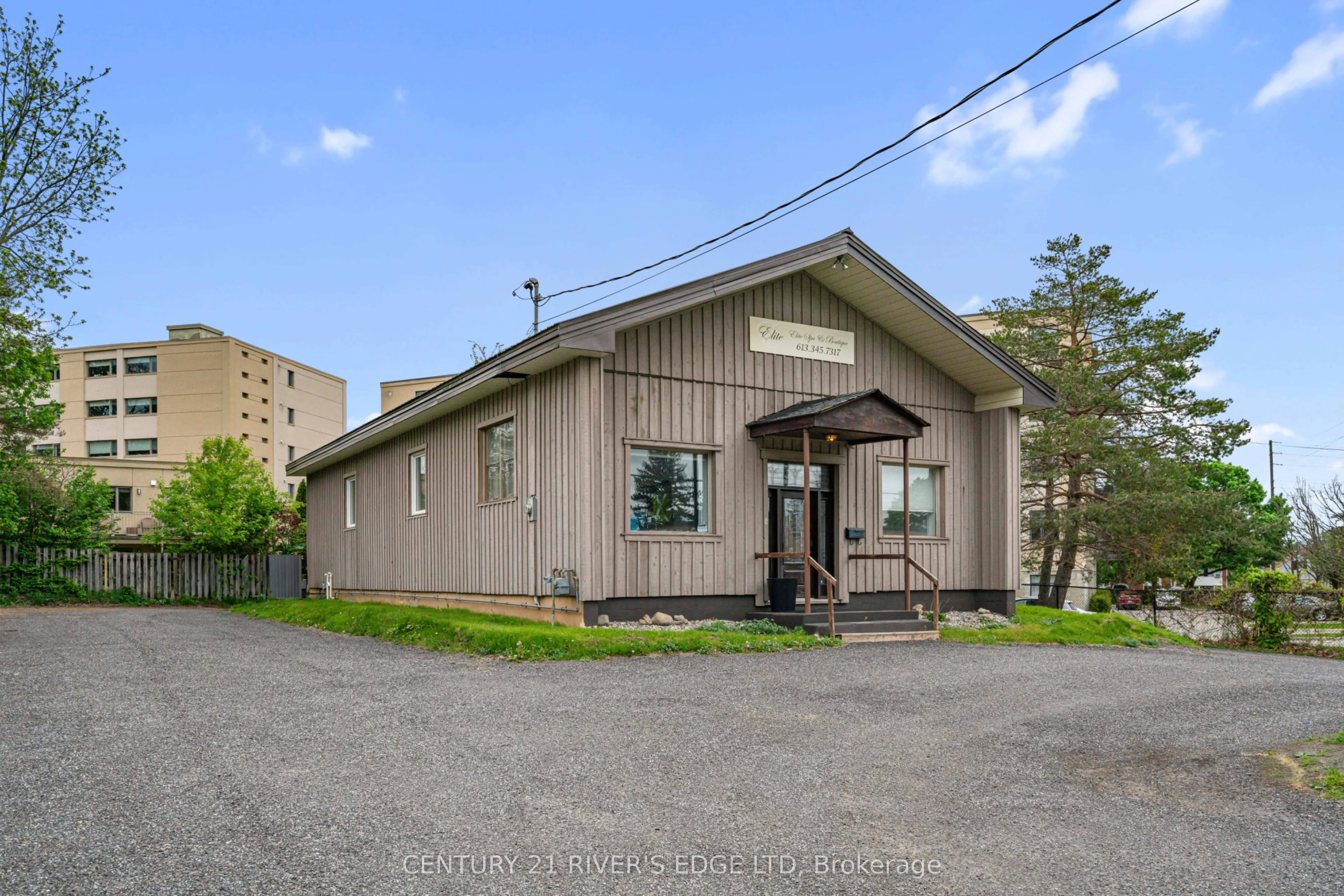 4 SCHOFIELD Avenue