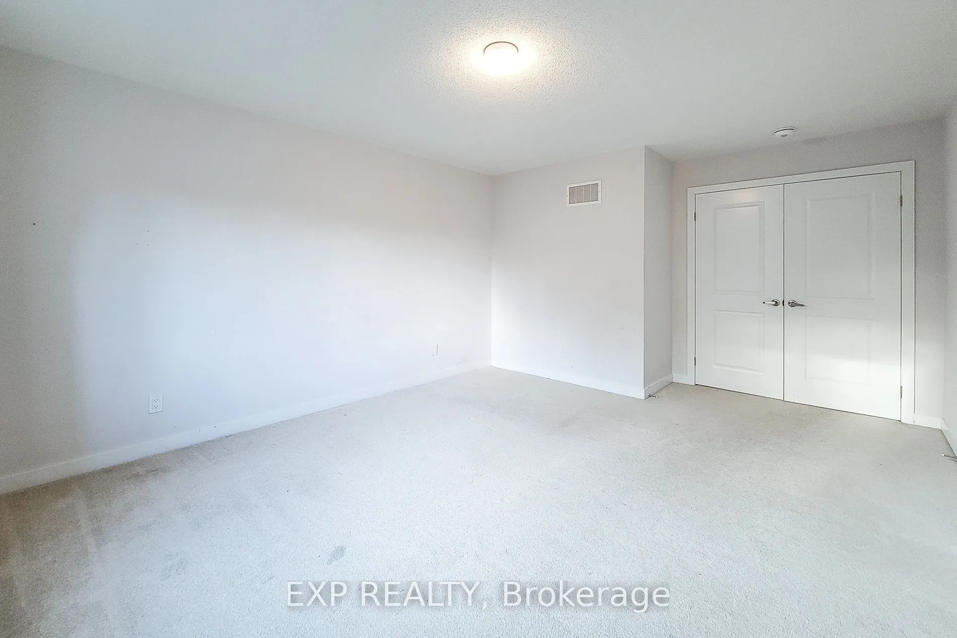 18 Trailside Drive