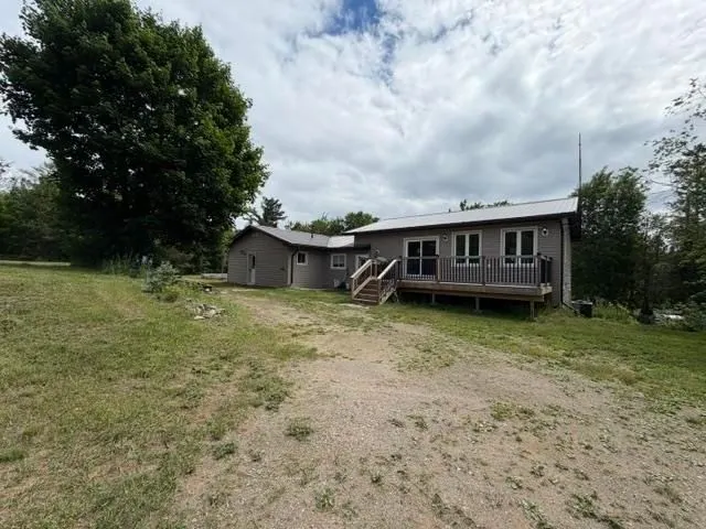 1049 Allen Side Road