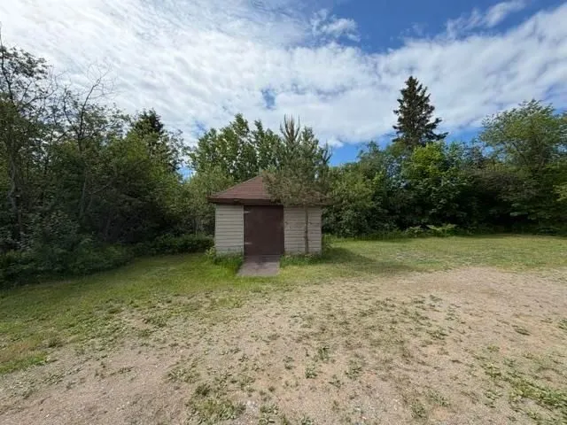1049 Allen Side Road