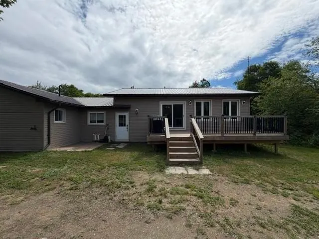 1049 Allen Side Road