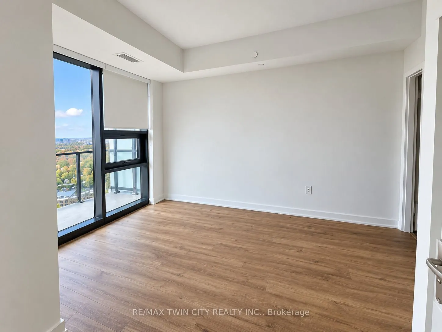30 Francis Street S #2705