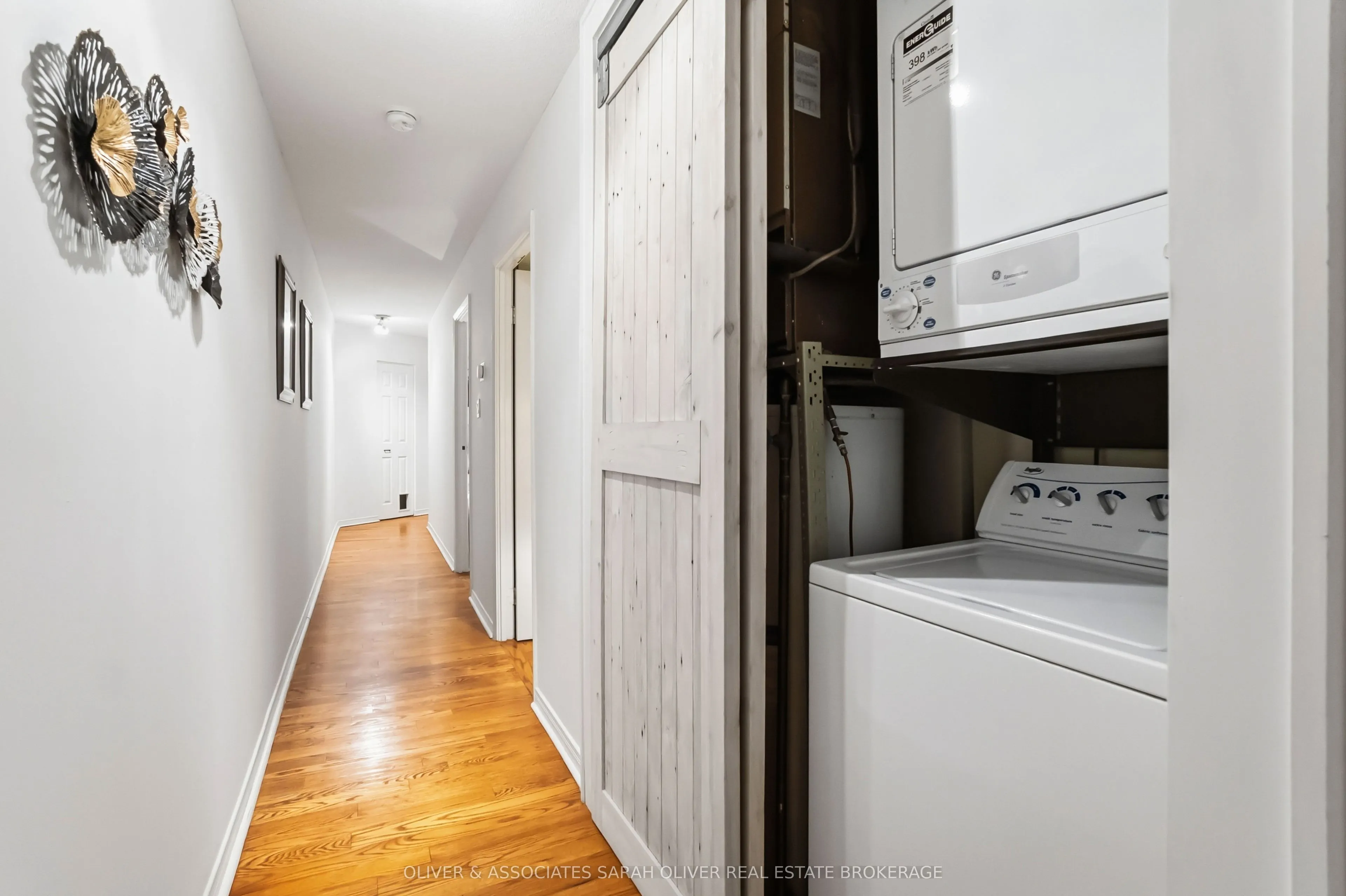 285 Queens Avenue #101