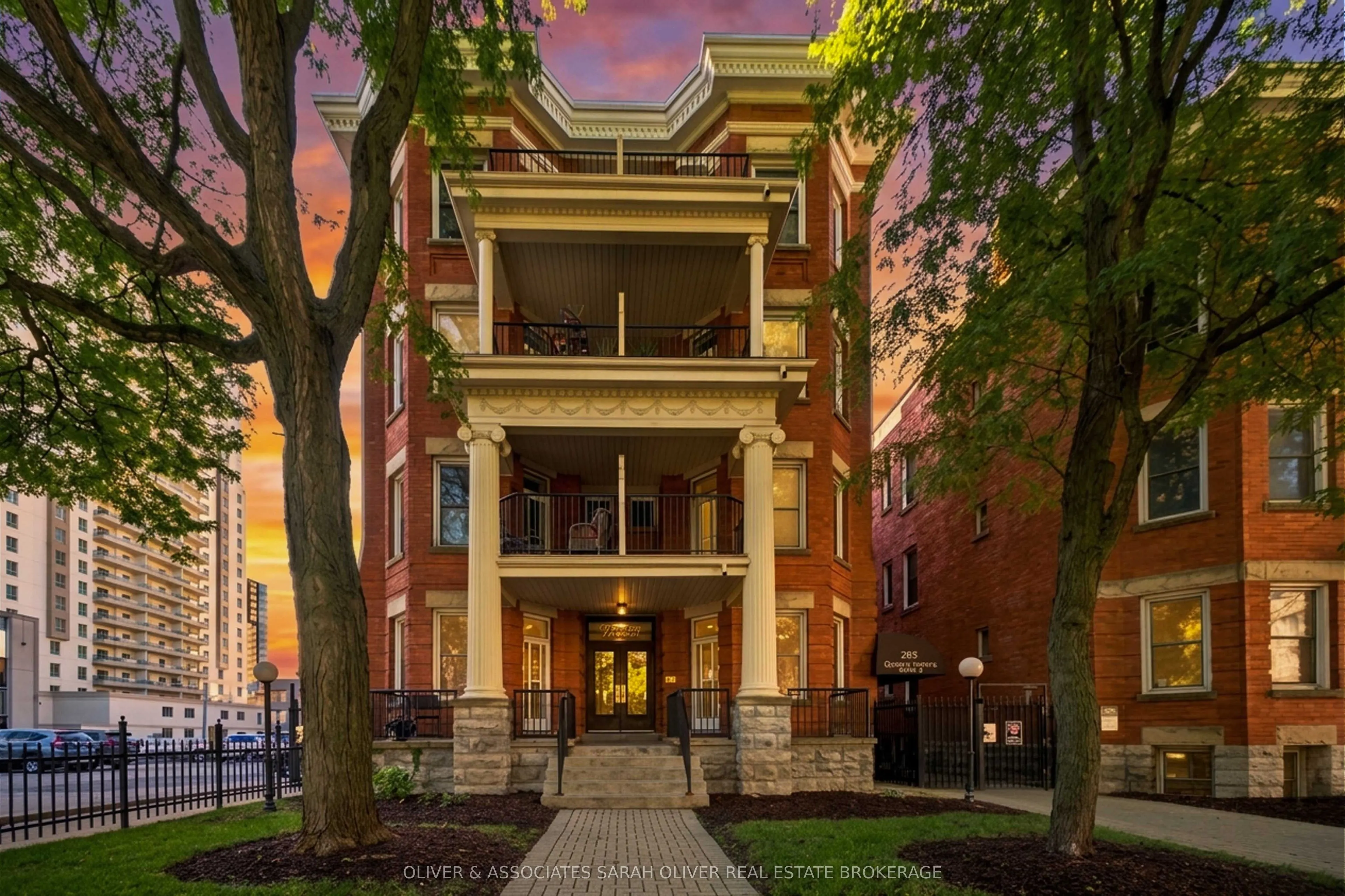 285 Queens Avenue #101